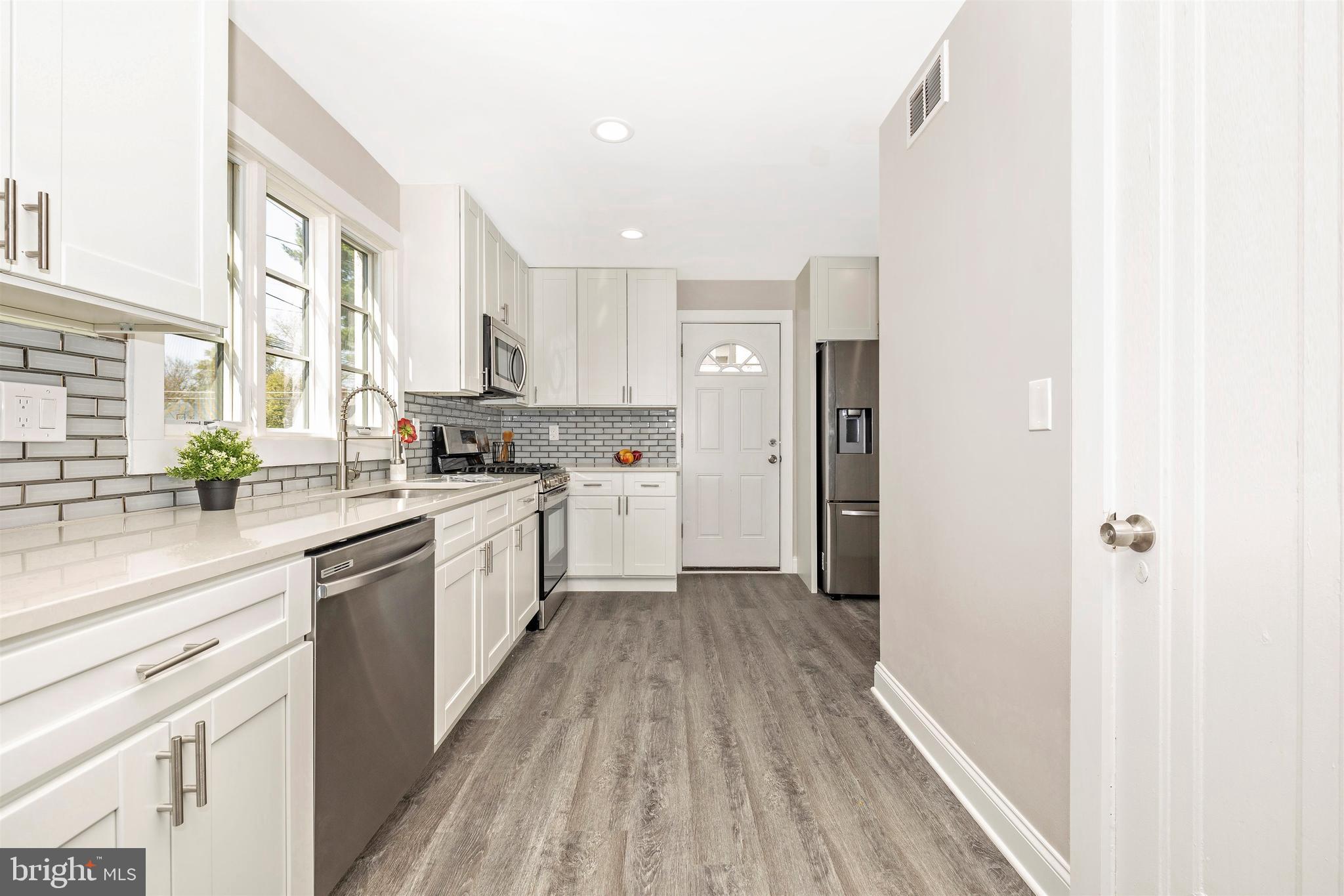 FAIRWAY - Residential