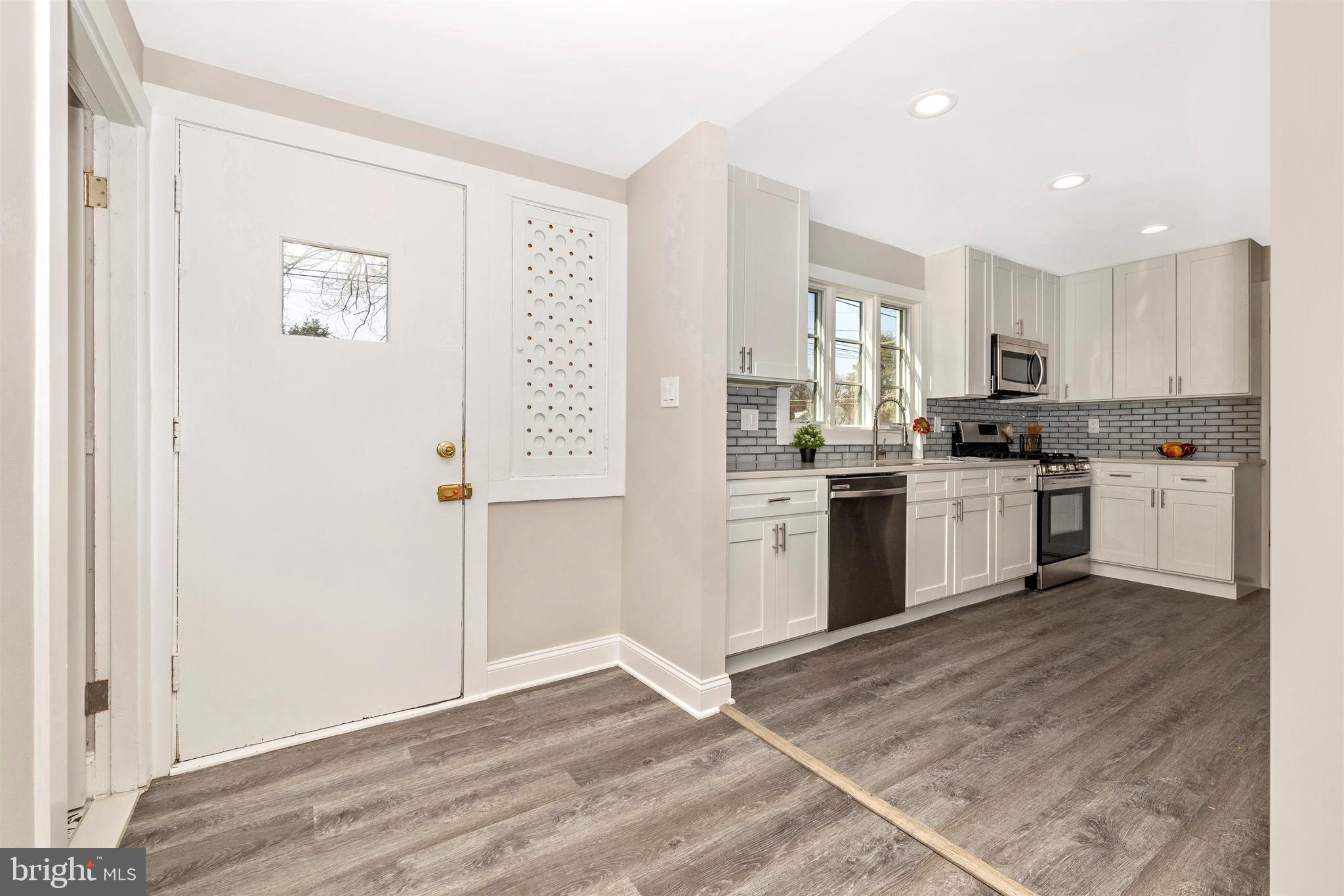 FAIRWAY - Residential