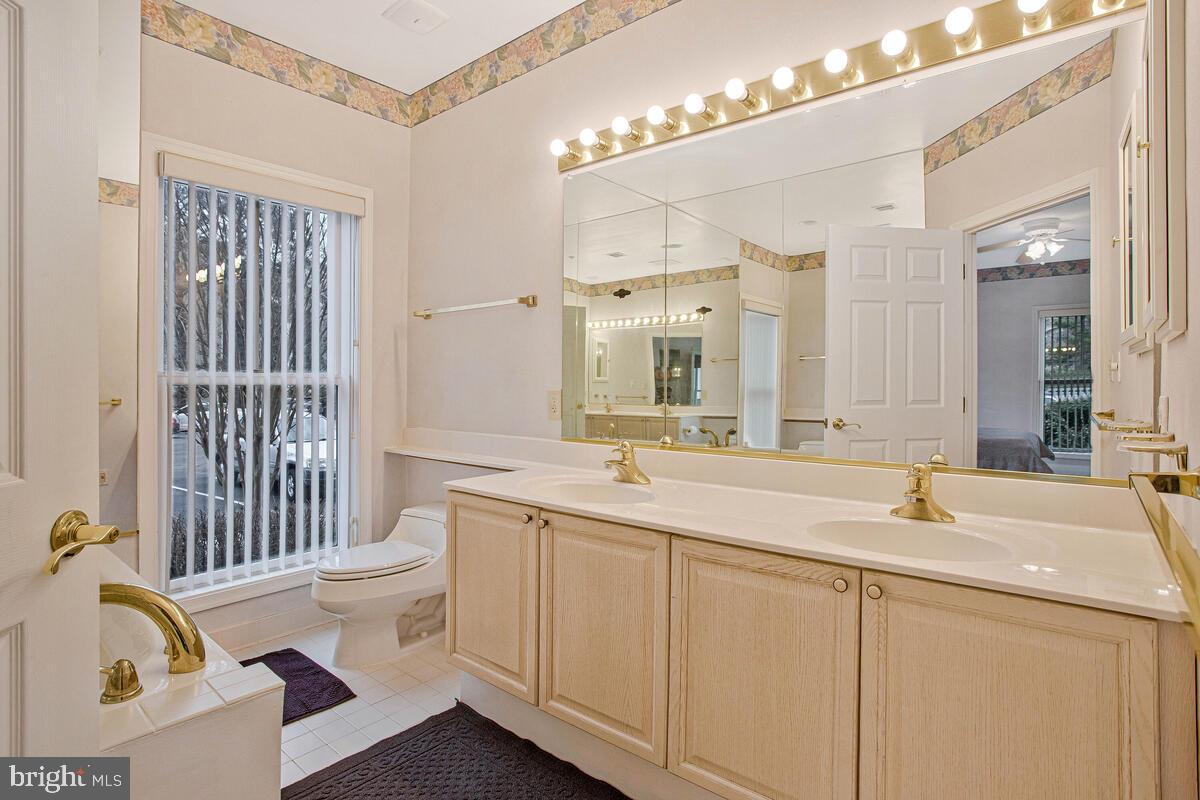 SOLOMONS LANDING - Residential