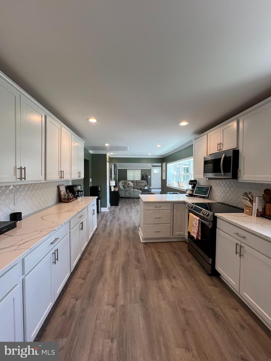 COBB ISLAND - Residential Lease