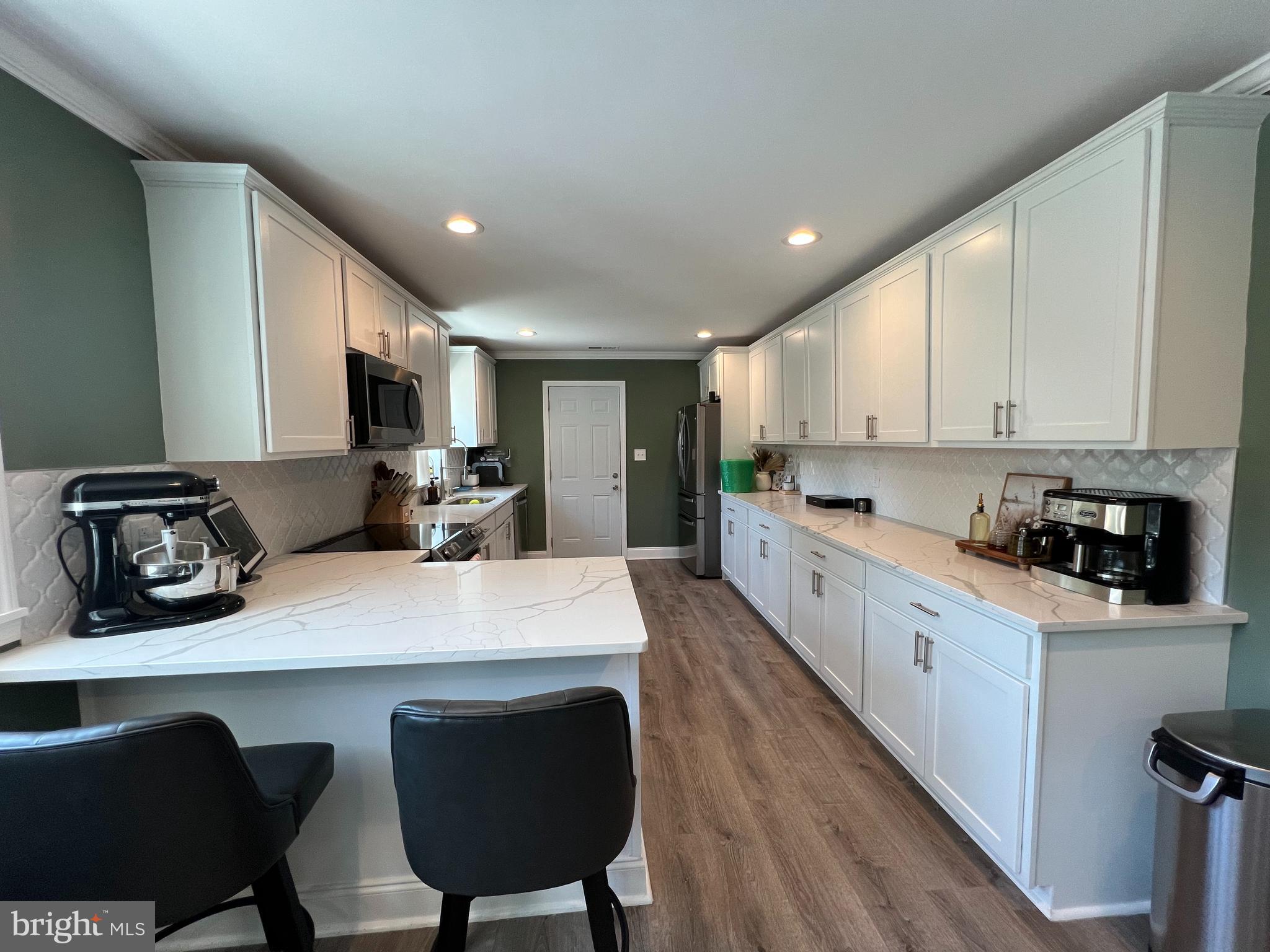 COBB ISLAND - Residential Lease