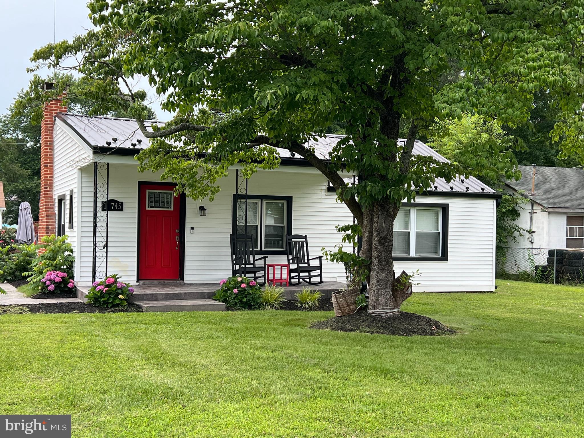 COBB ISLAND - Residential Lease