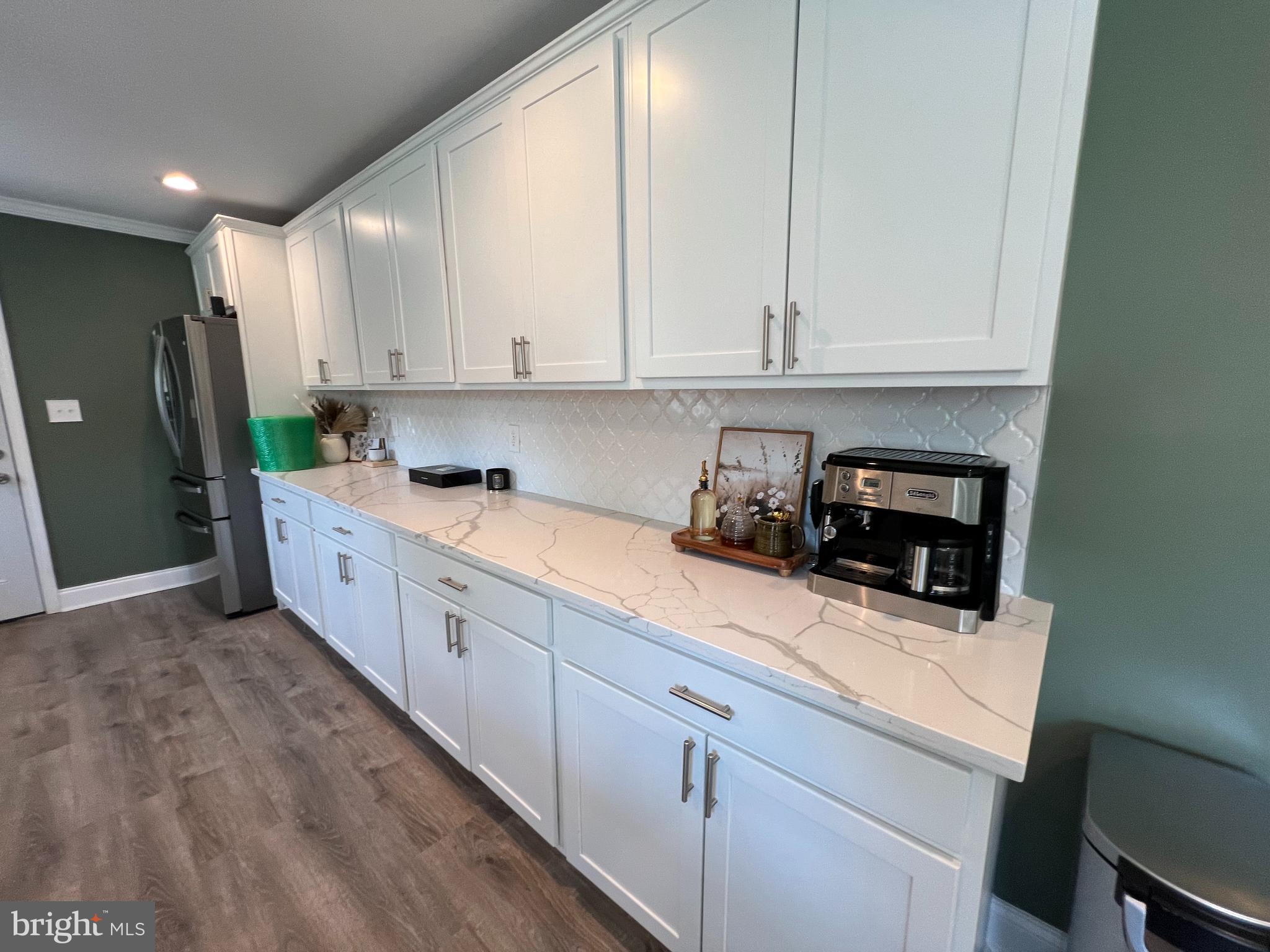 COBB ISLAND - Residential Lease