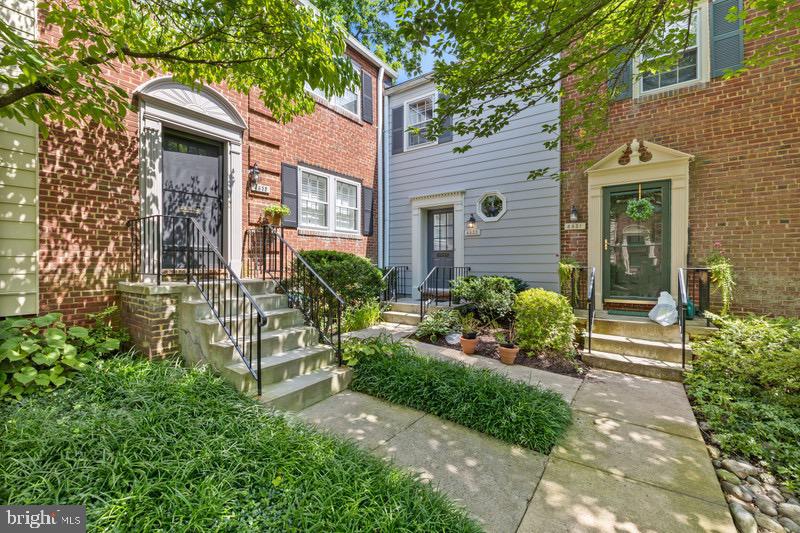 KENWOOD FOREST - Residential