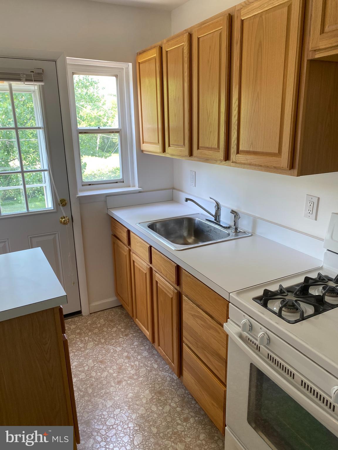 ELMWOOD - Residential