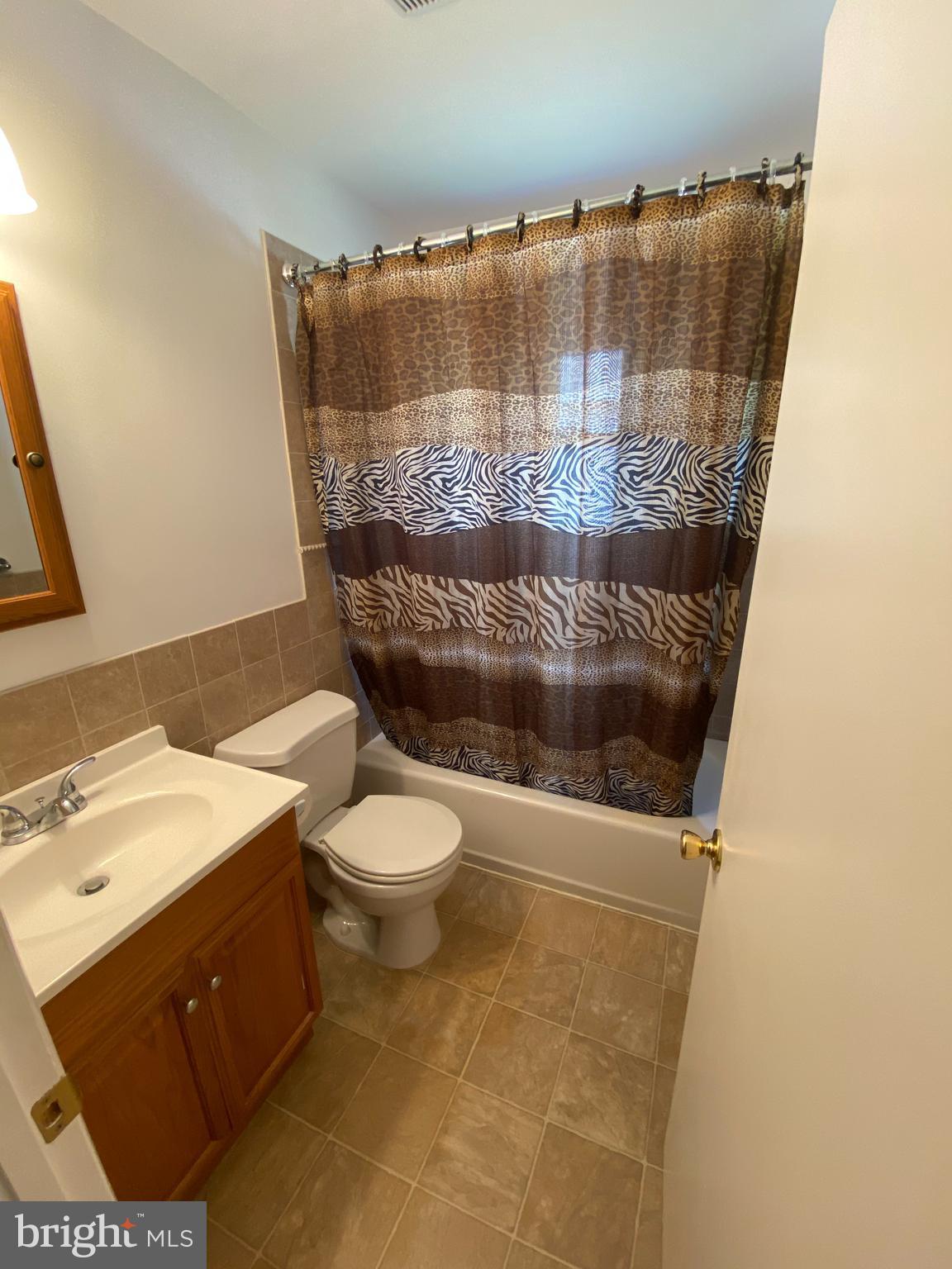 ELMWOOD - Residential