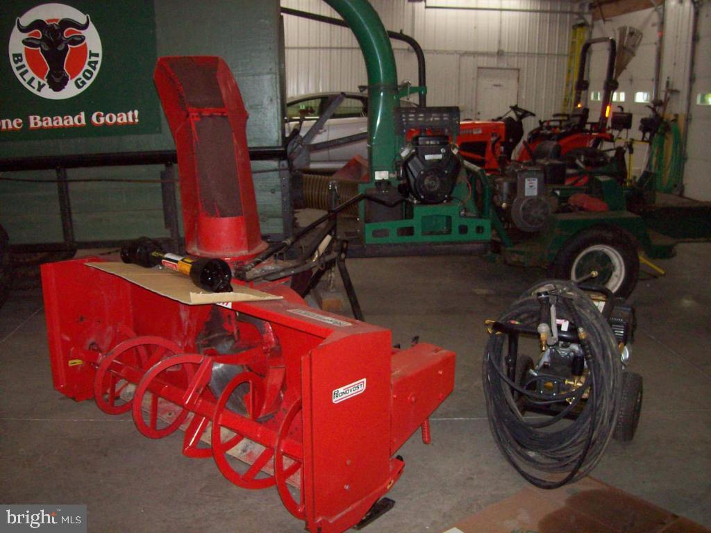 KIRKWOOD - Commercial Sale