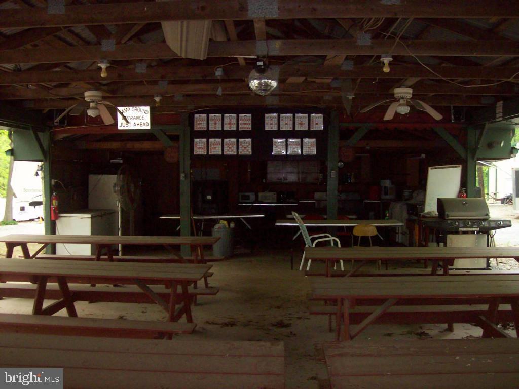 KIRKWOOD - Commercial Sale