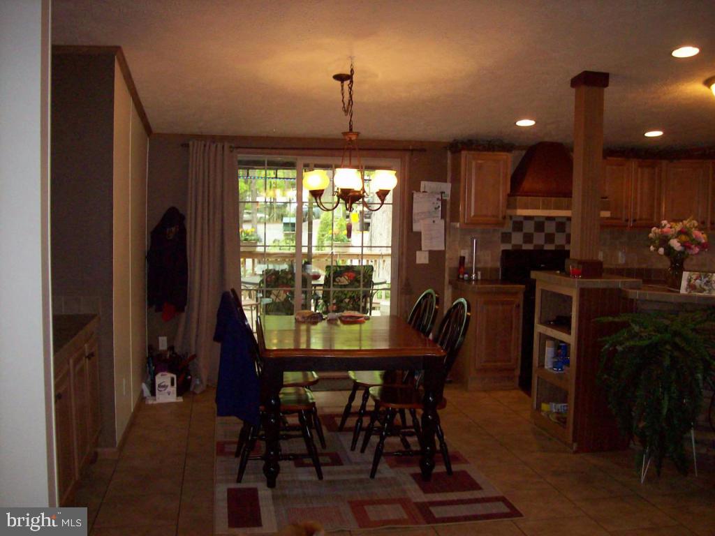 KIRKWOOD - Commercial Sale