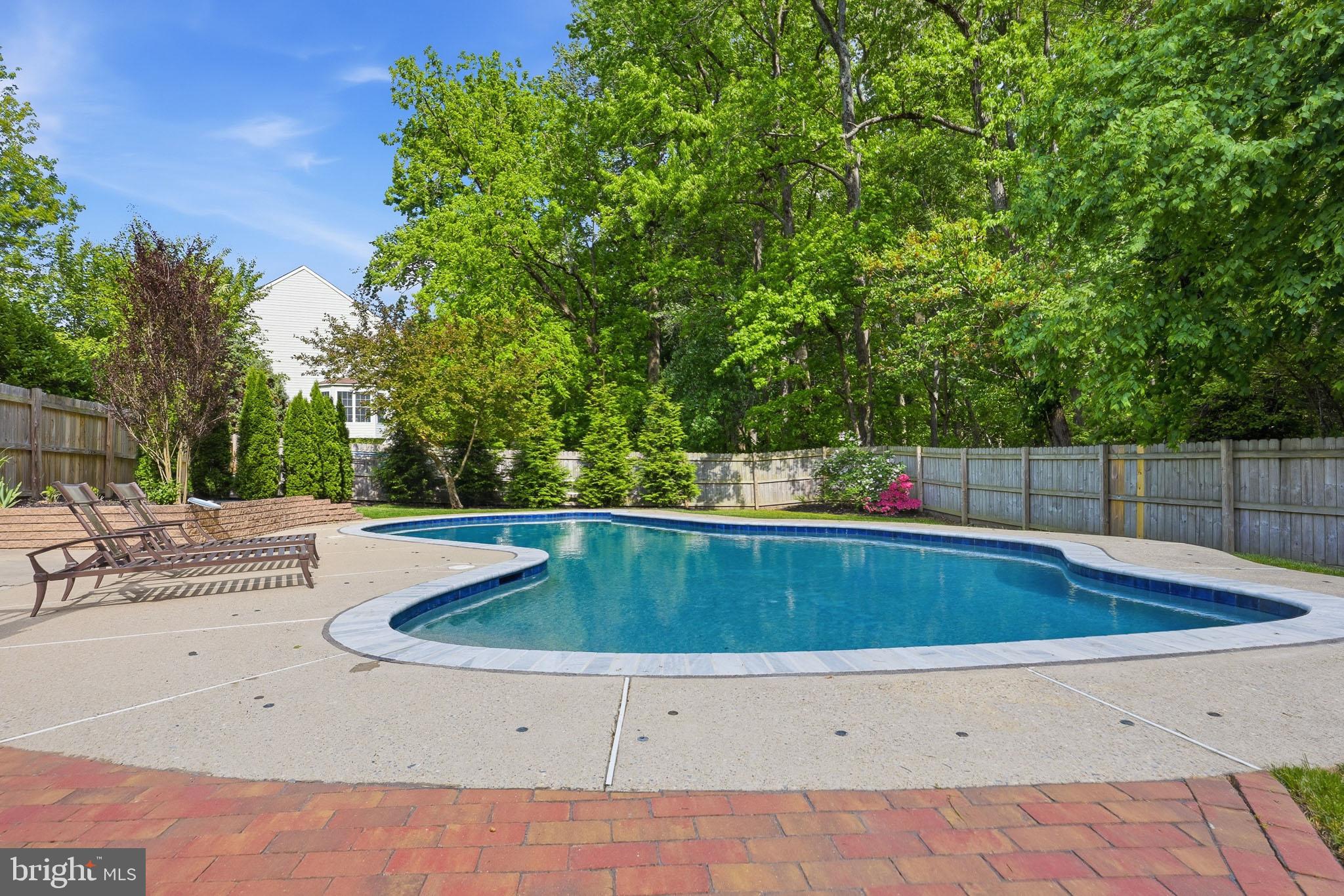 BEACON POINT - Residential