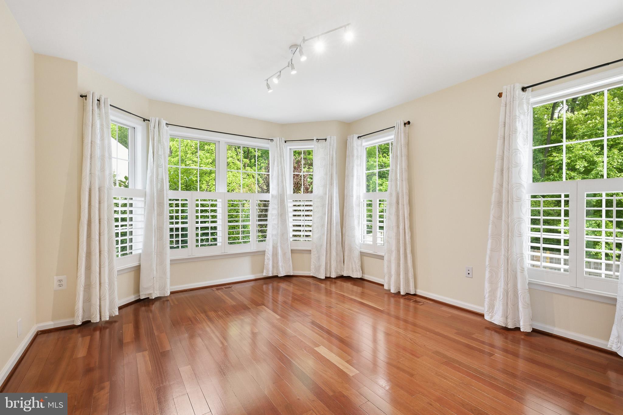 BEACON POINT - Residential