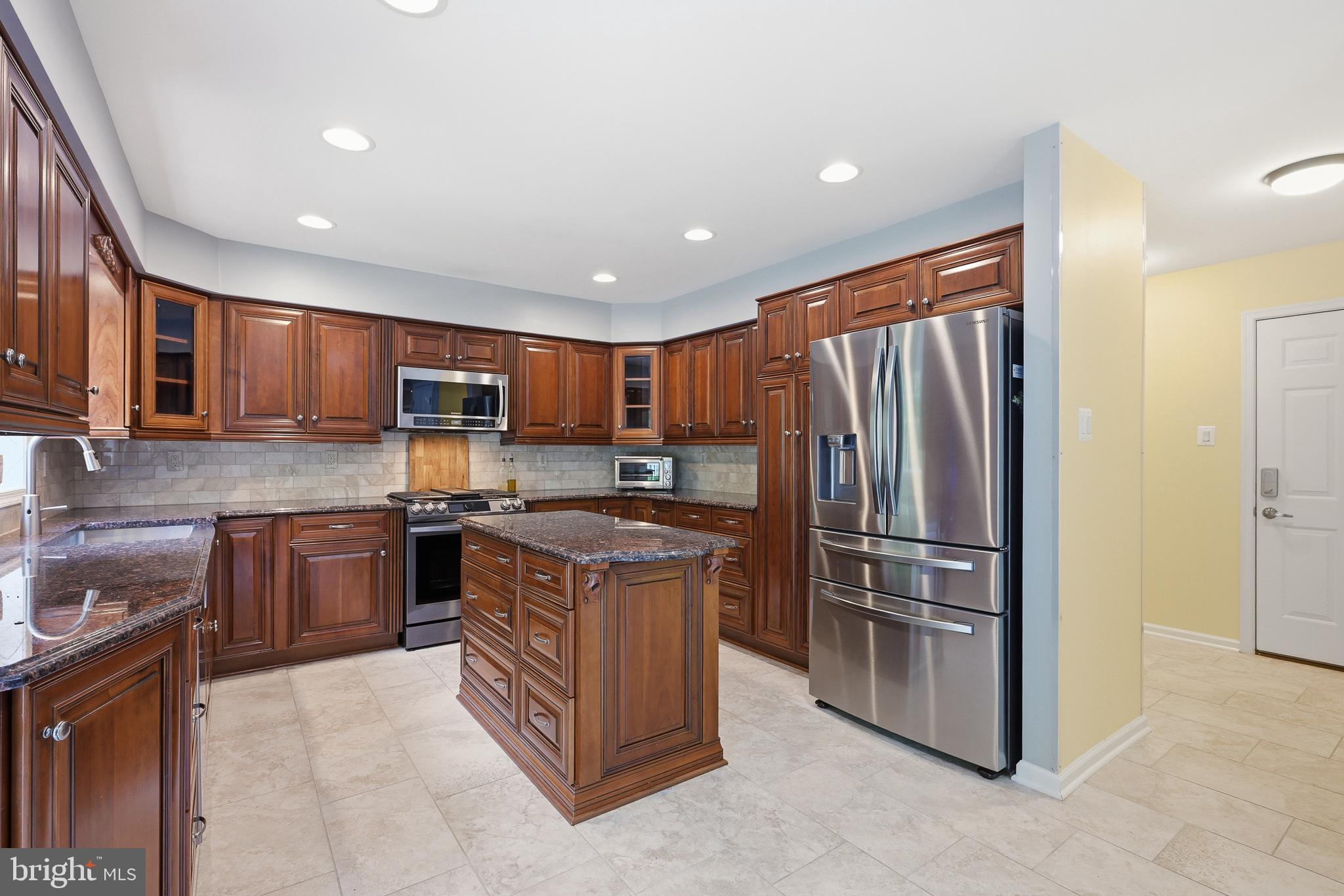 BEACON POINT - Residential