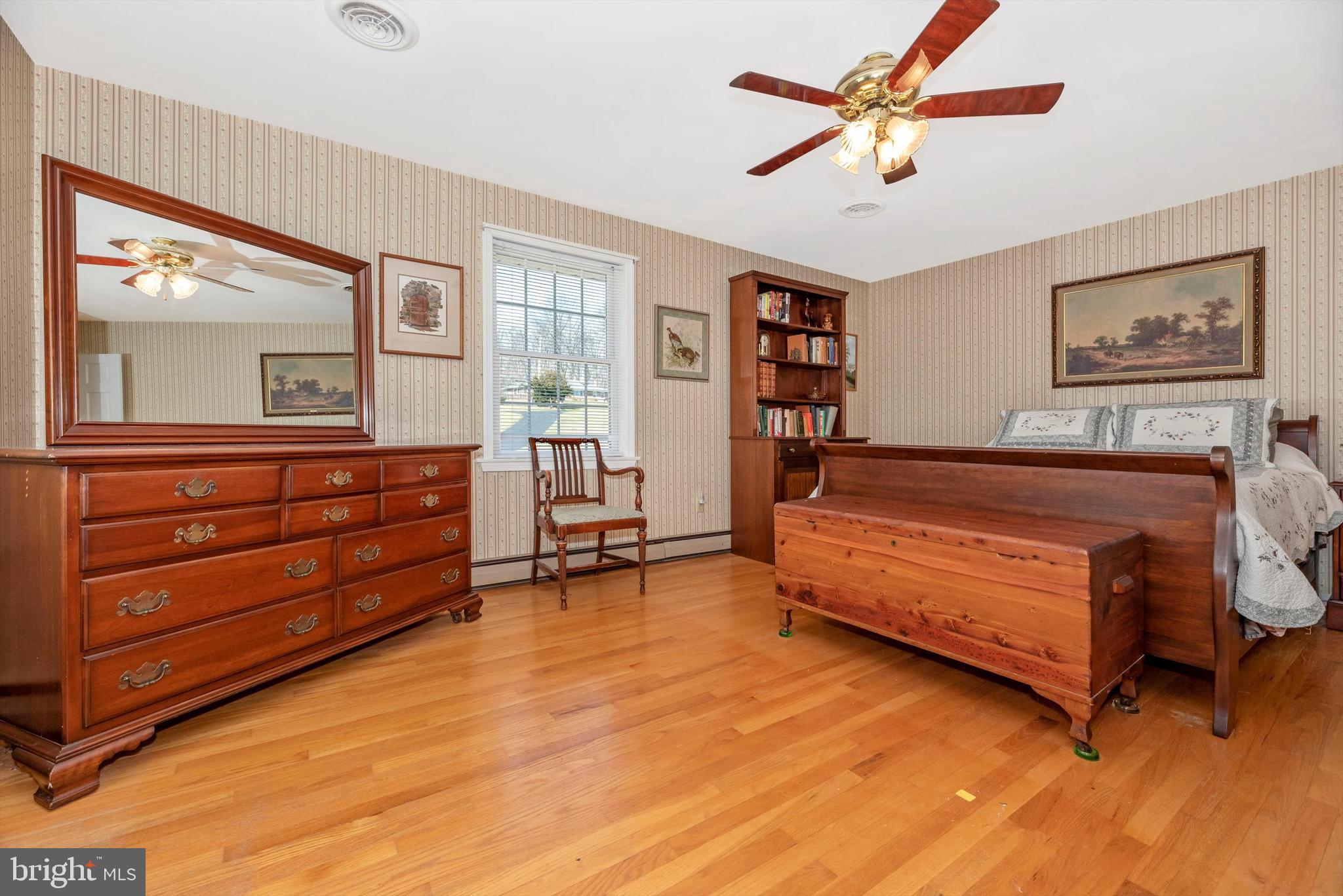 WARFIELDSBURG - Residential