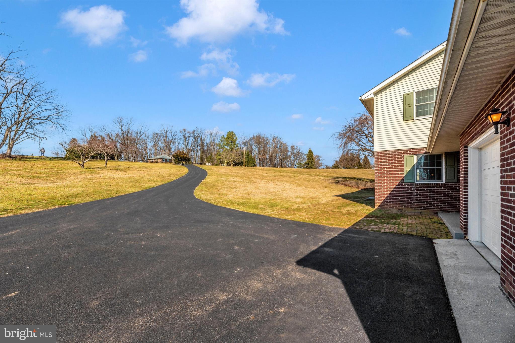 WARFIELDSBURG - Residential