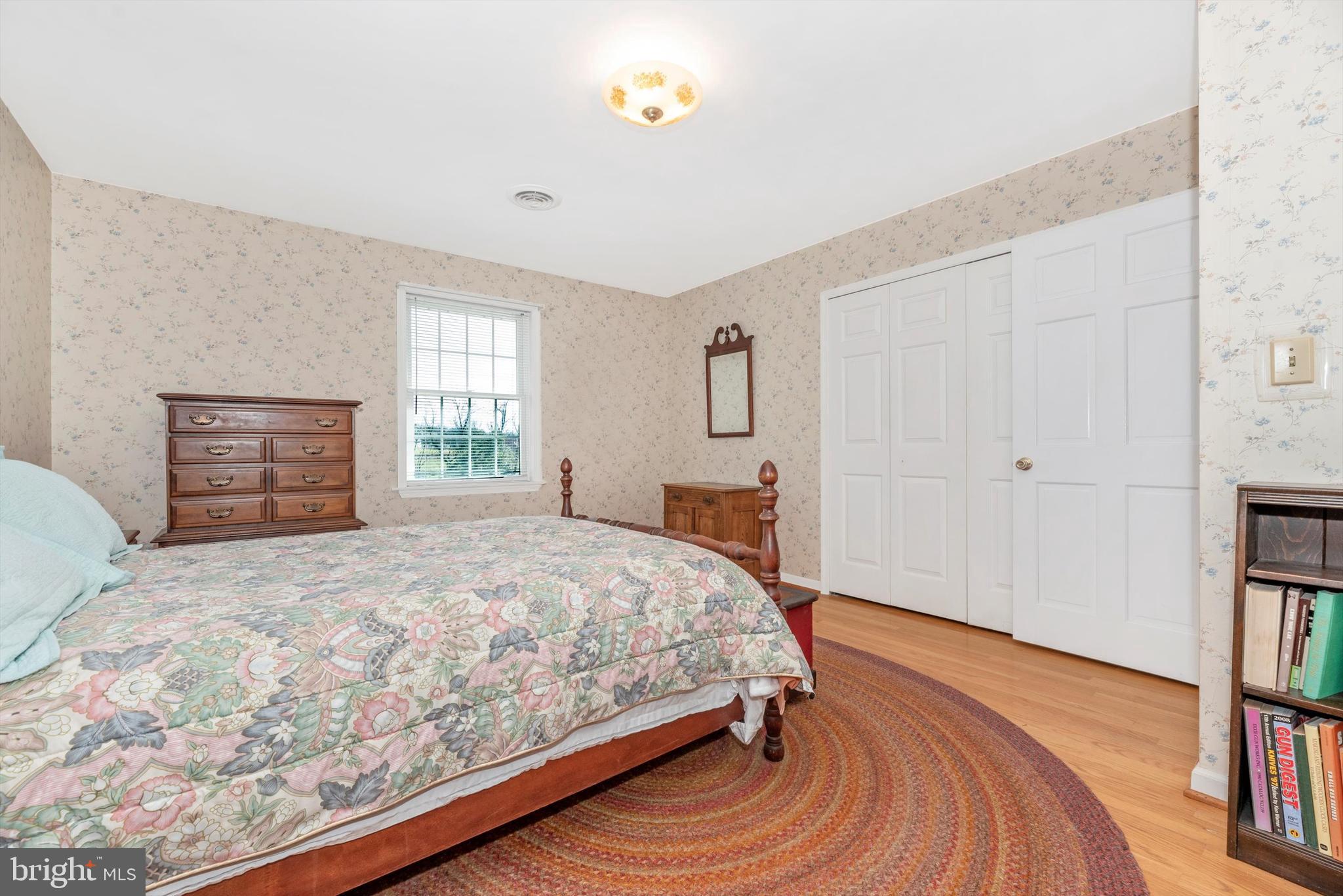 WARFIELDSBURG - Residential