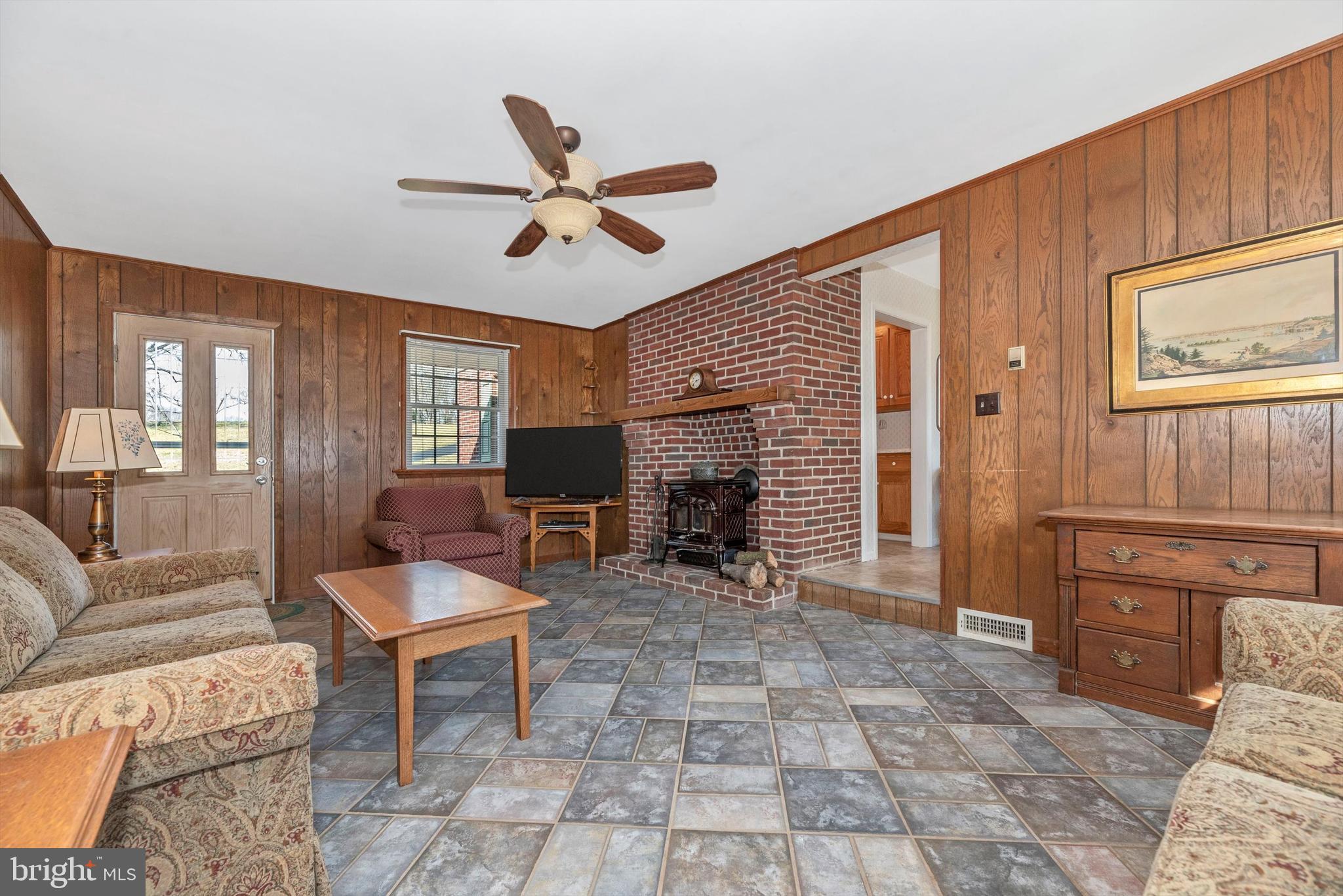 WARFIELDSBURG - Residential