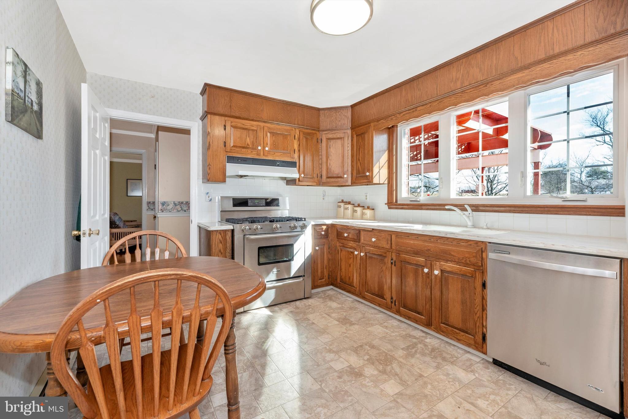 WARFIELDSBURG - Residential