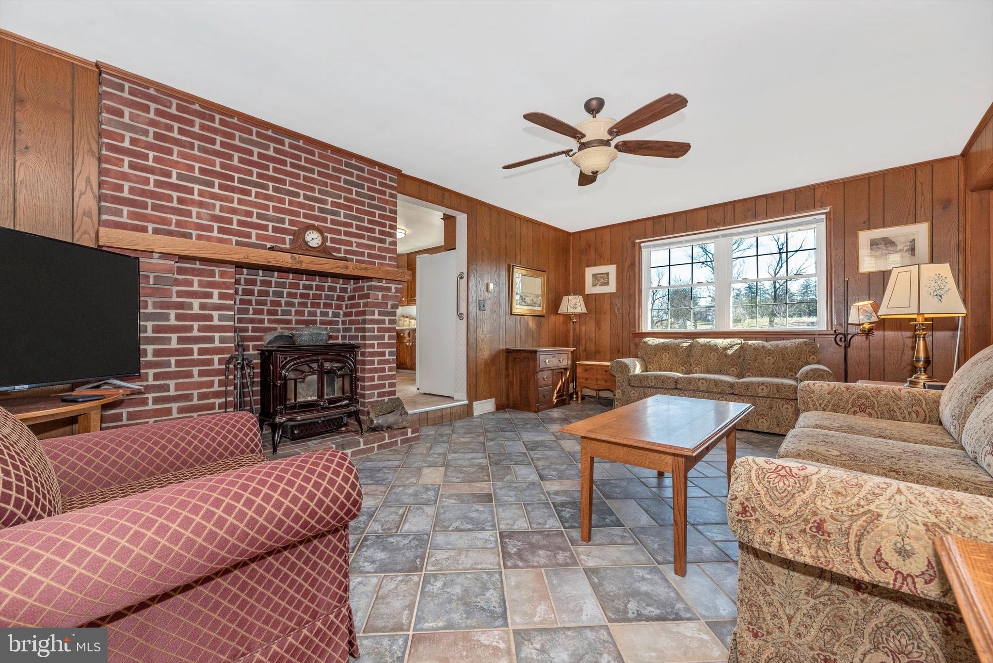 WARFIELDSBURG - Residential