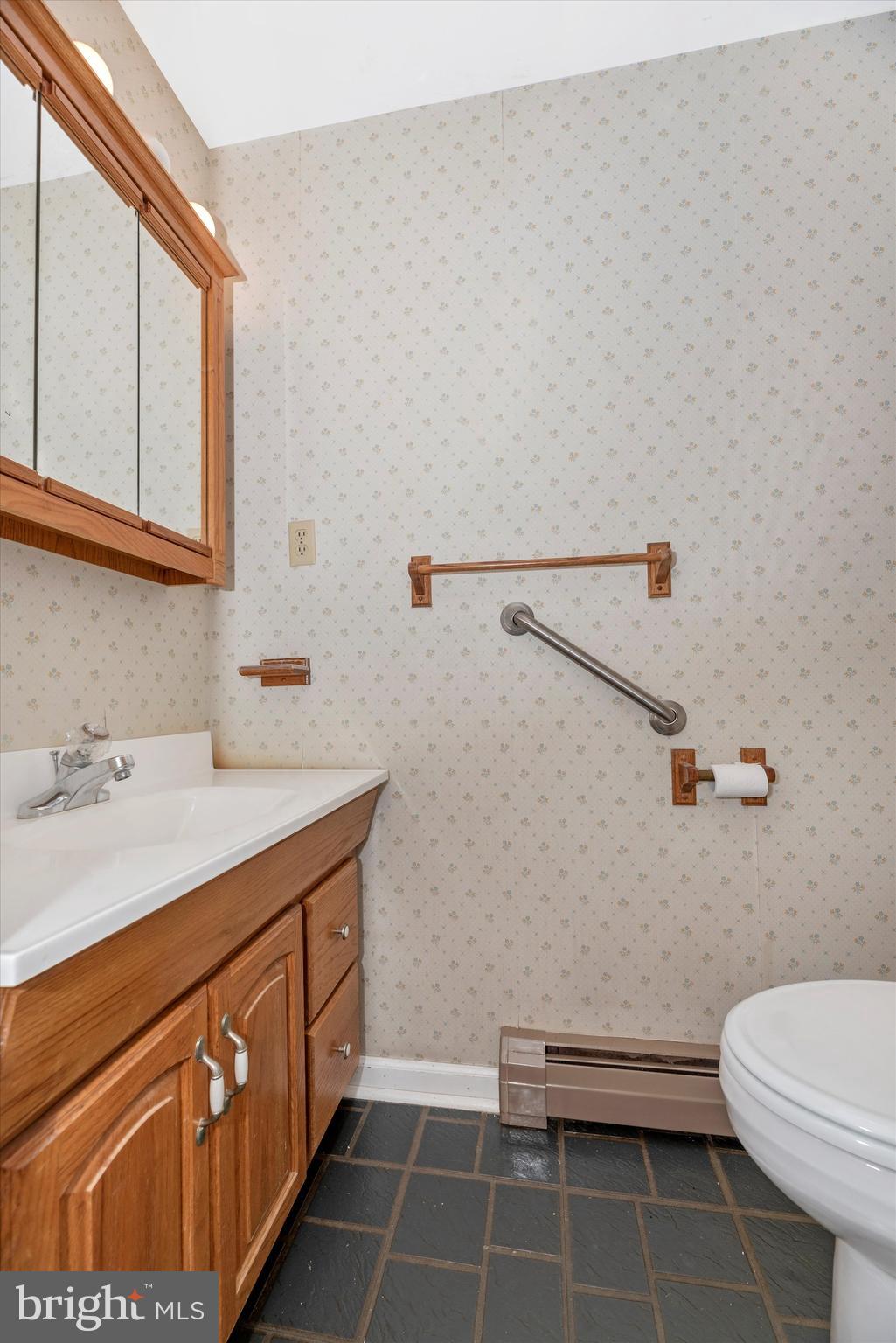 WARFIELDSBURG - Residential