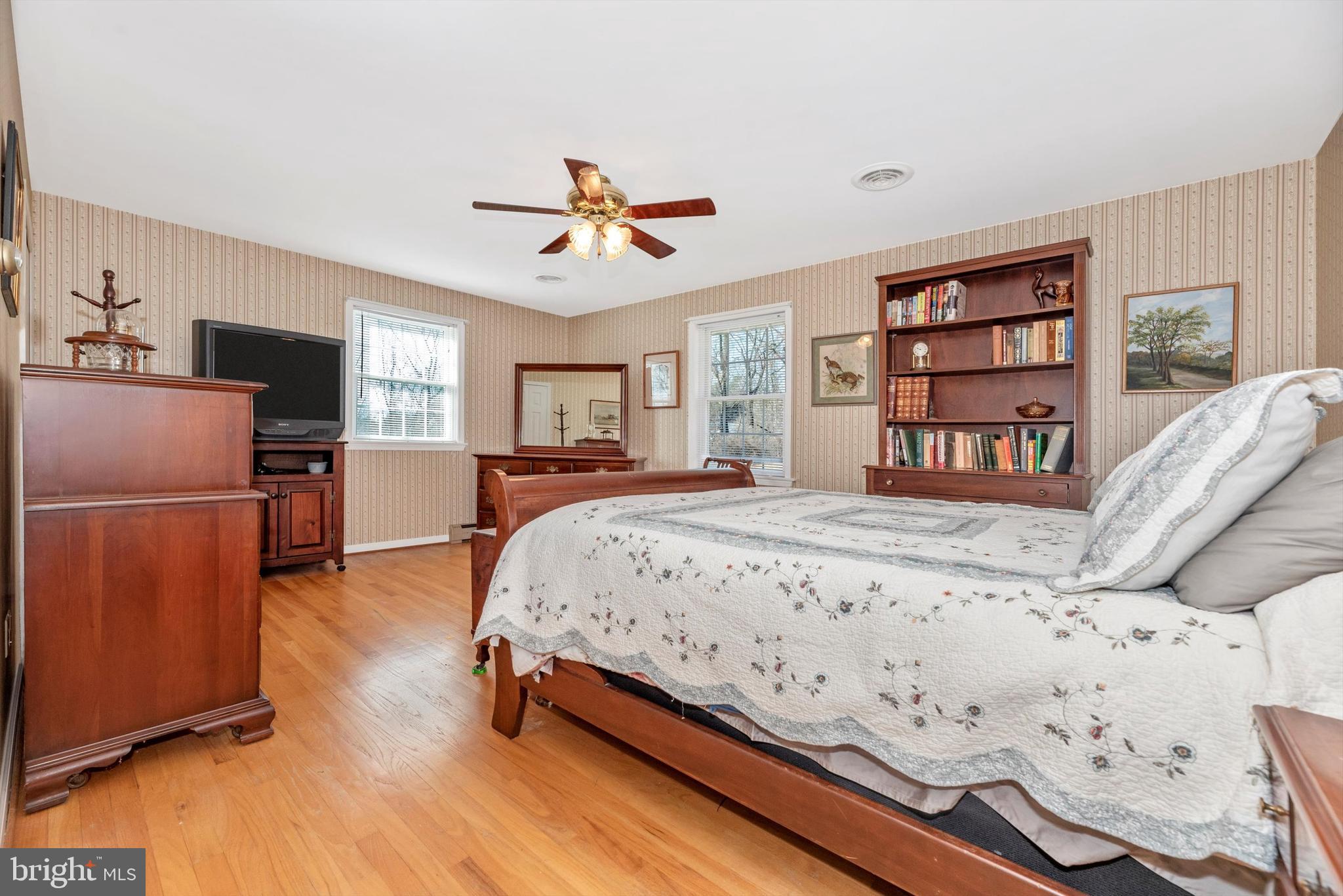 WARFIELDSBURG - Residential