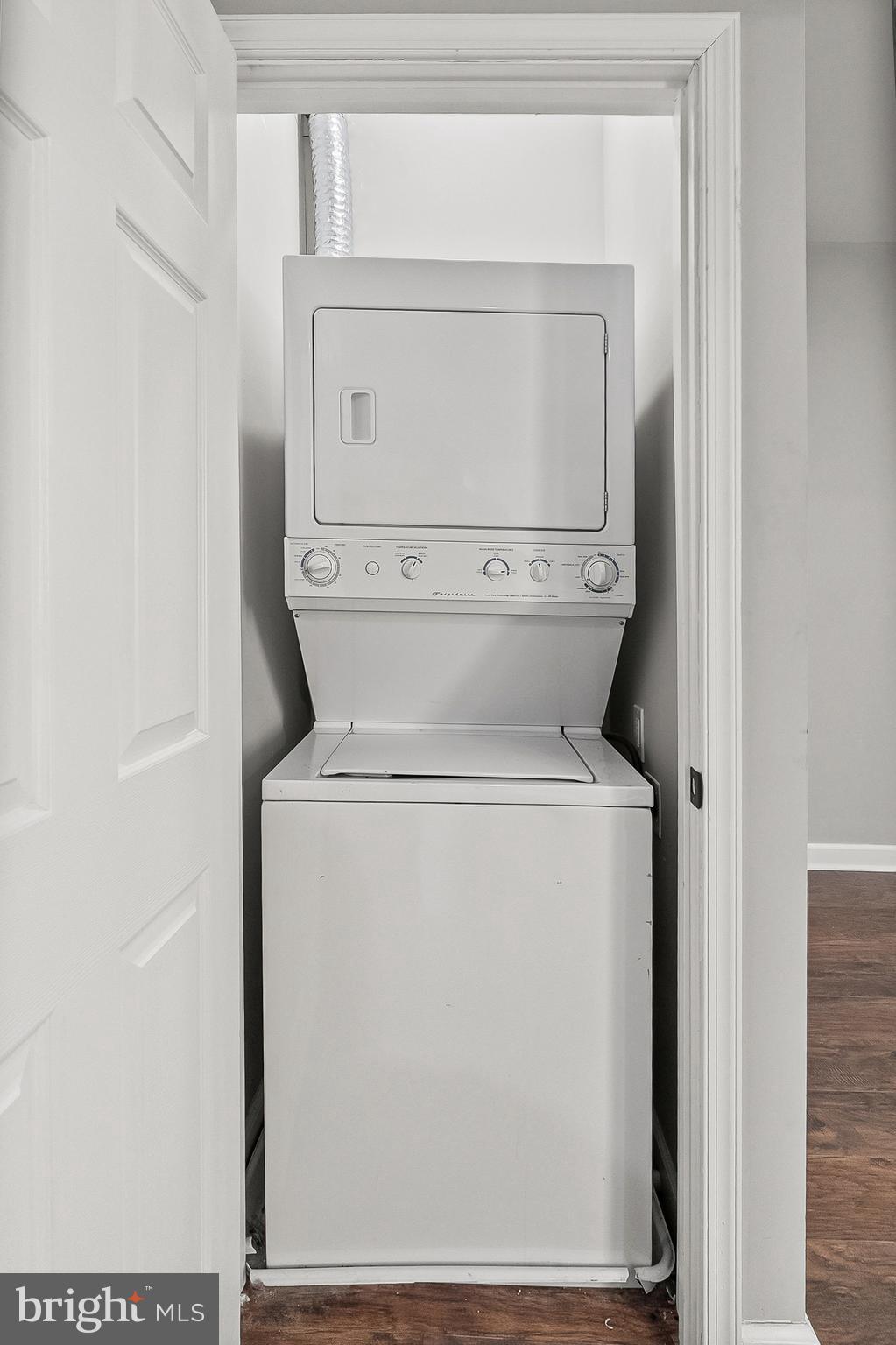 WOODBROOK - Residential