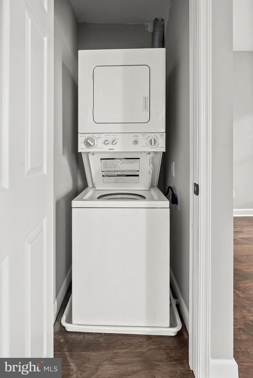 WOODBROOK - Residential