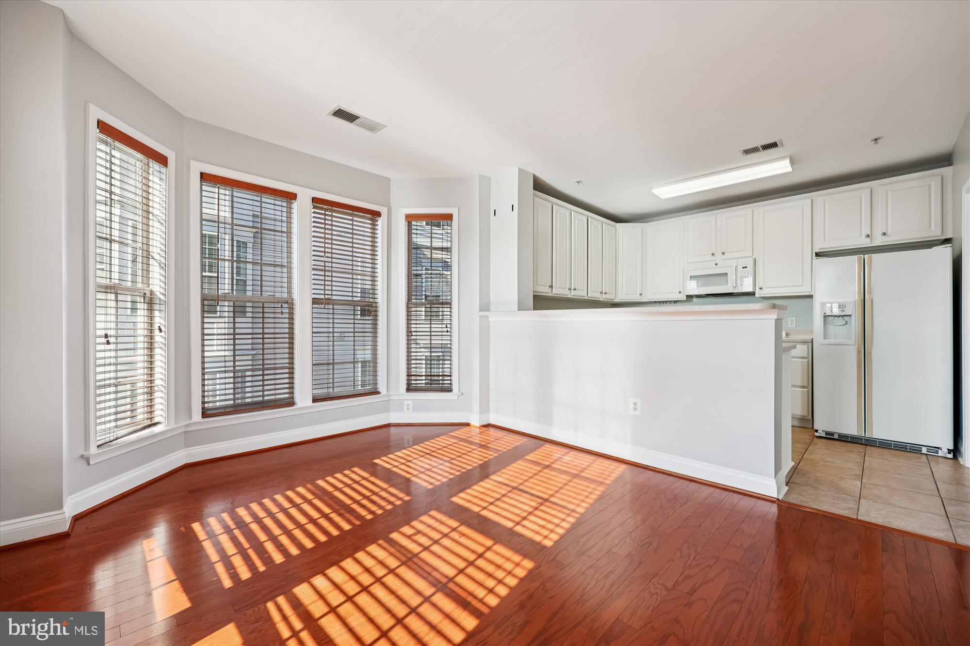 802 GRAND CHAMPION DRIVE 11-303