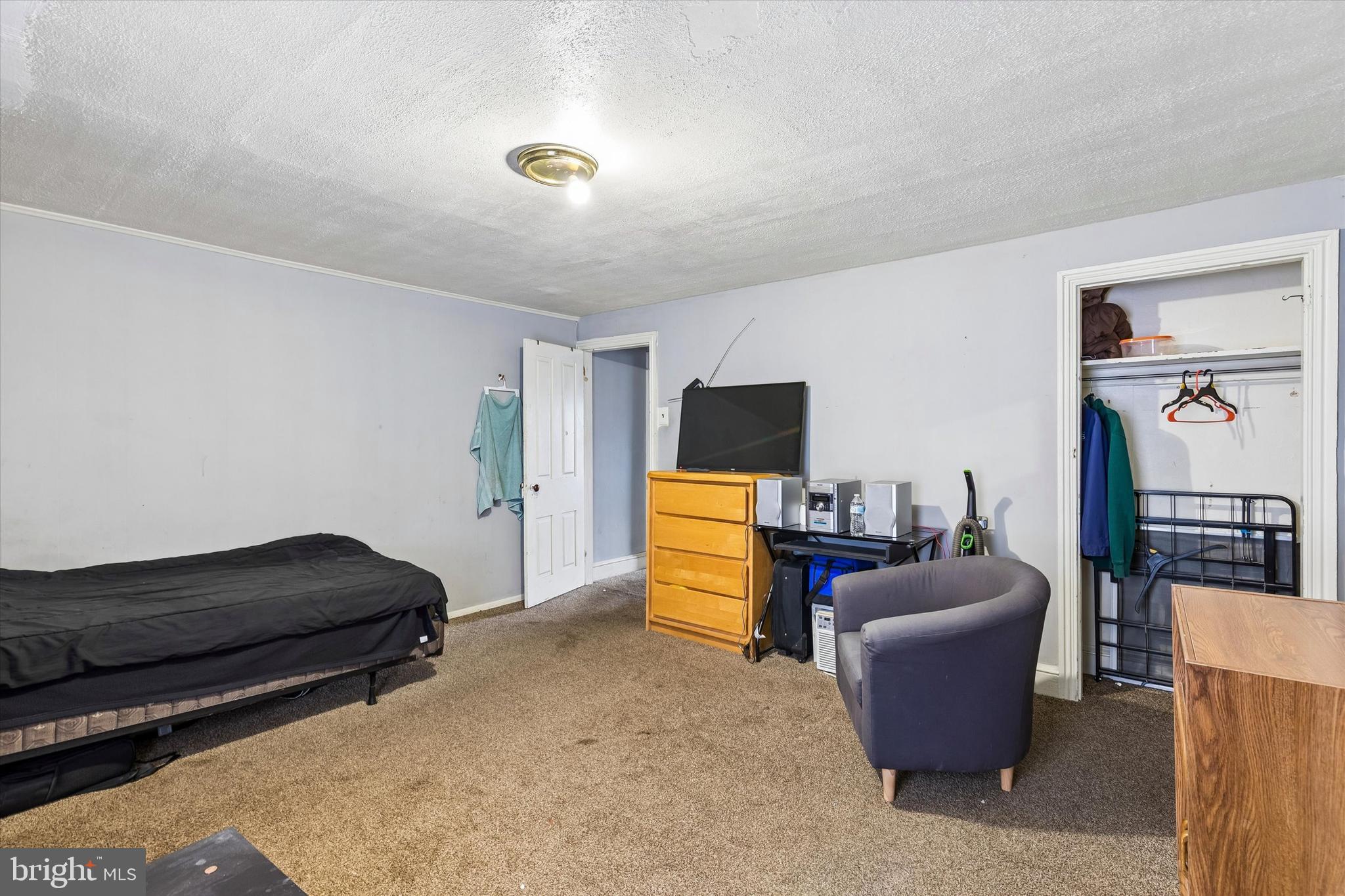 NORRISTOWN - Residential