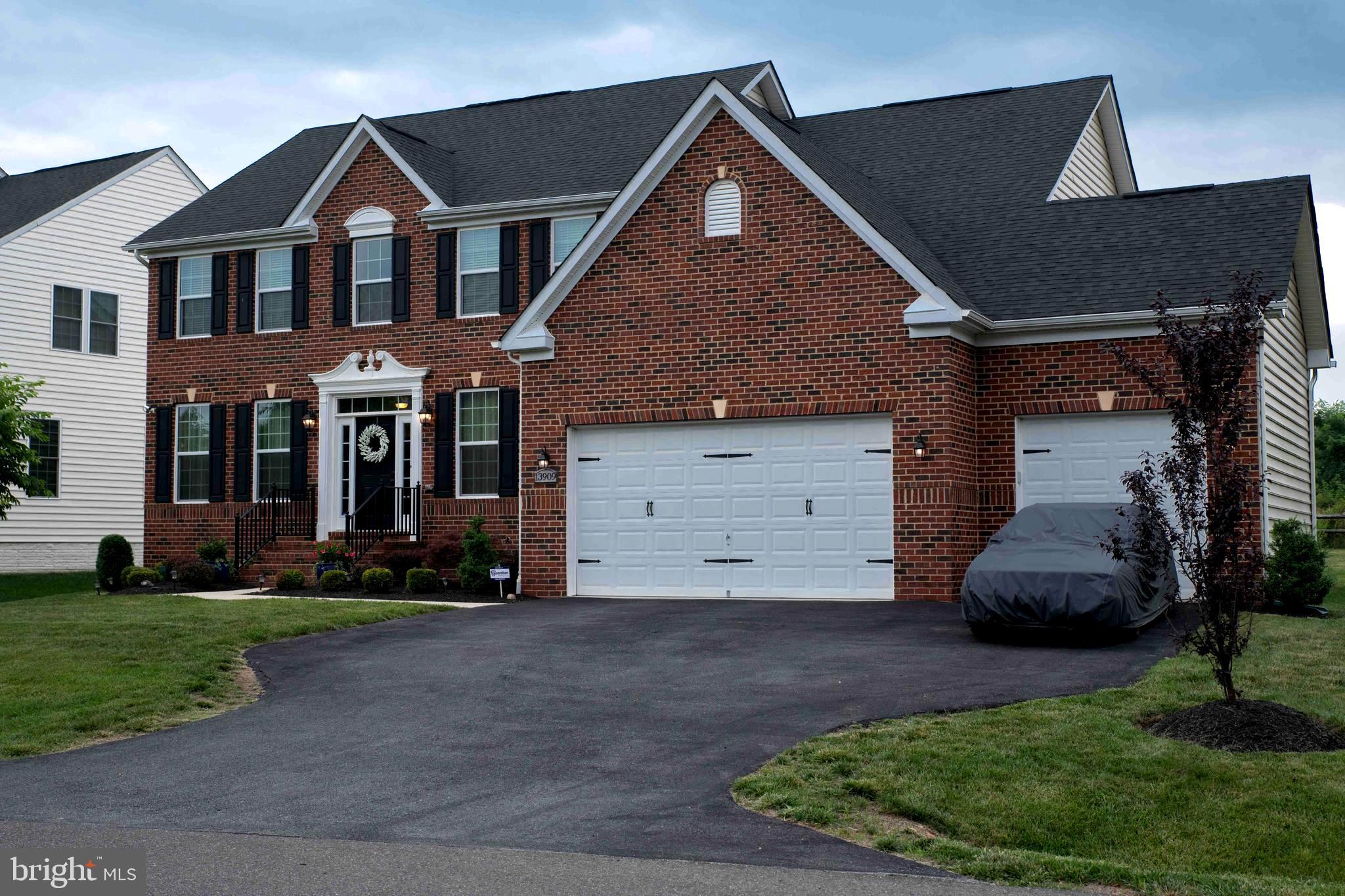 OAK CREEK CLUB - Residential