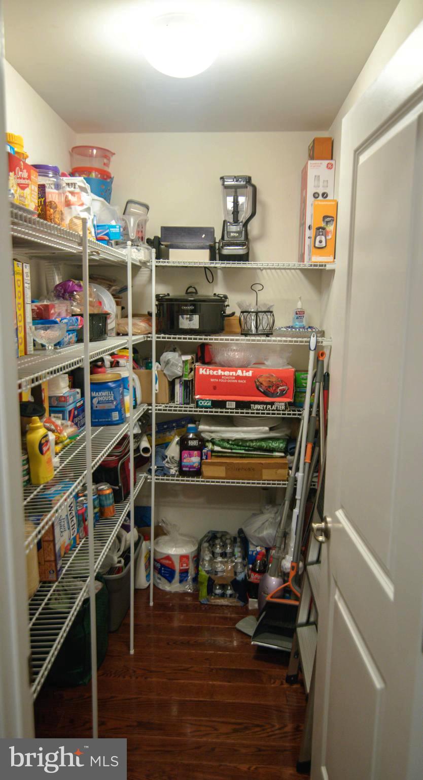 OAK CREEK CLUB - Residential