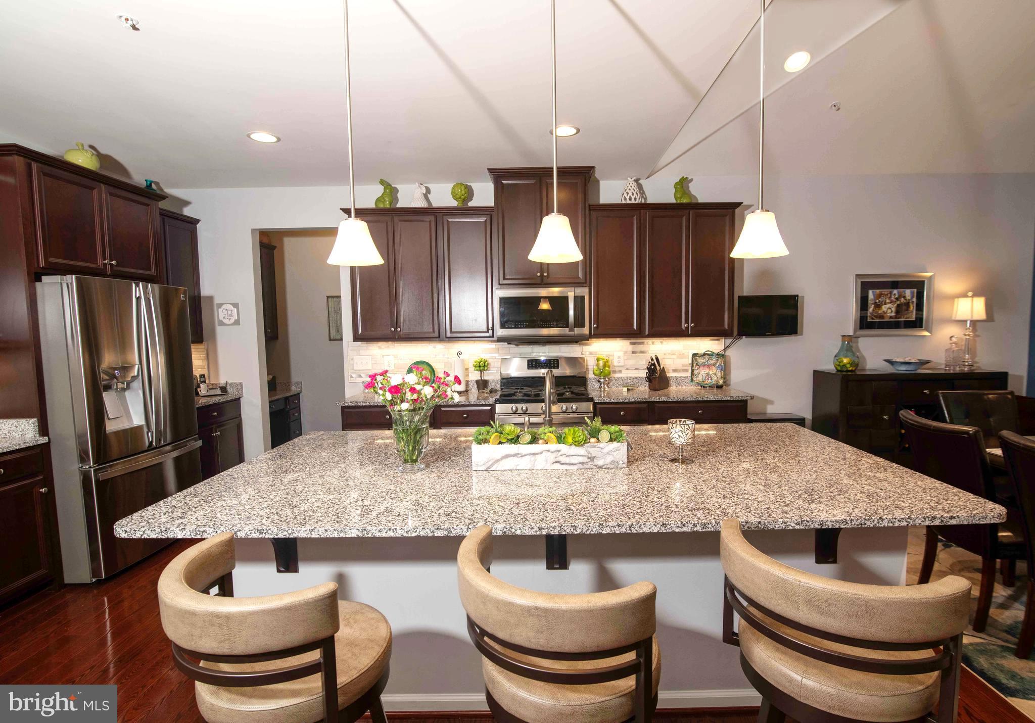 OAK CREEK CLUB - Residential