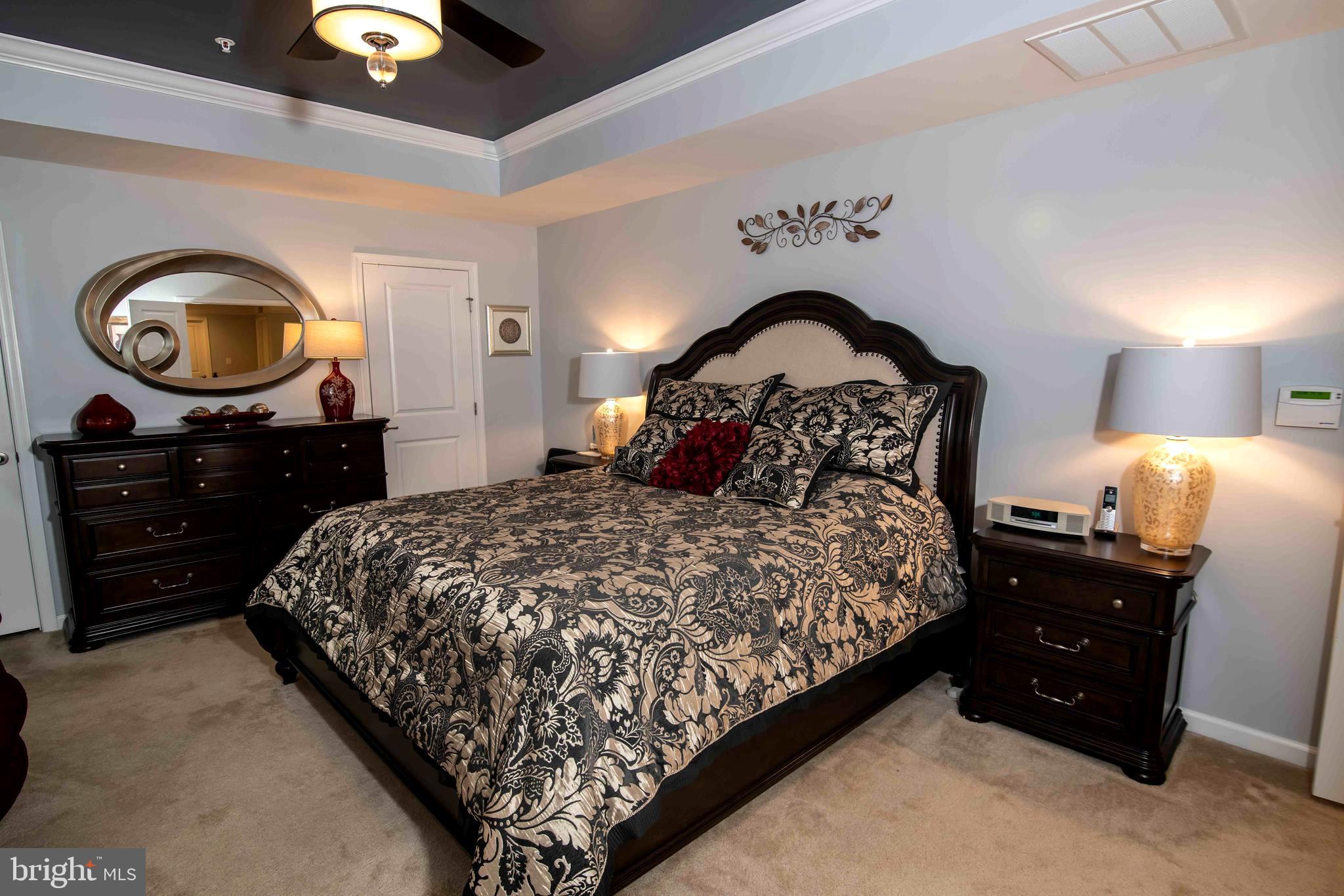 OAK CREEK CLUB - Residential