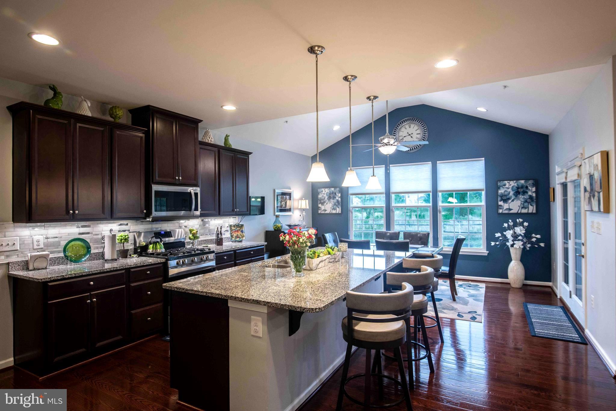 OAK CREEK CLUB - Residential