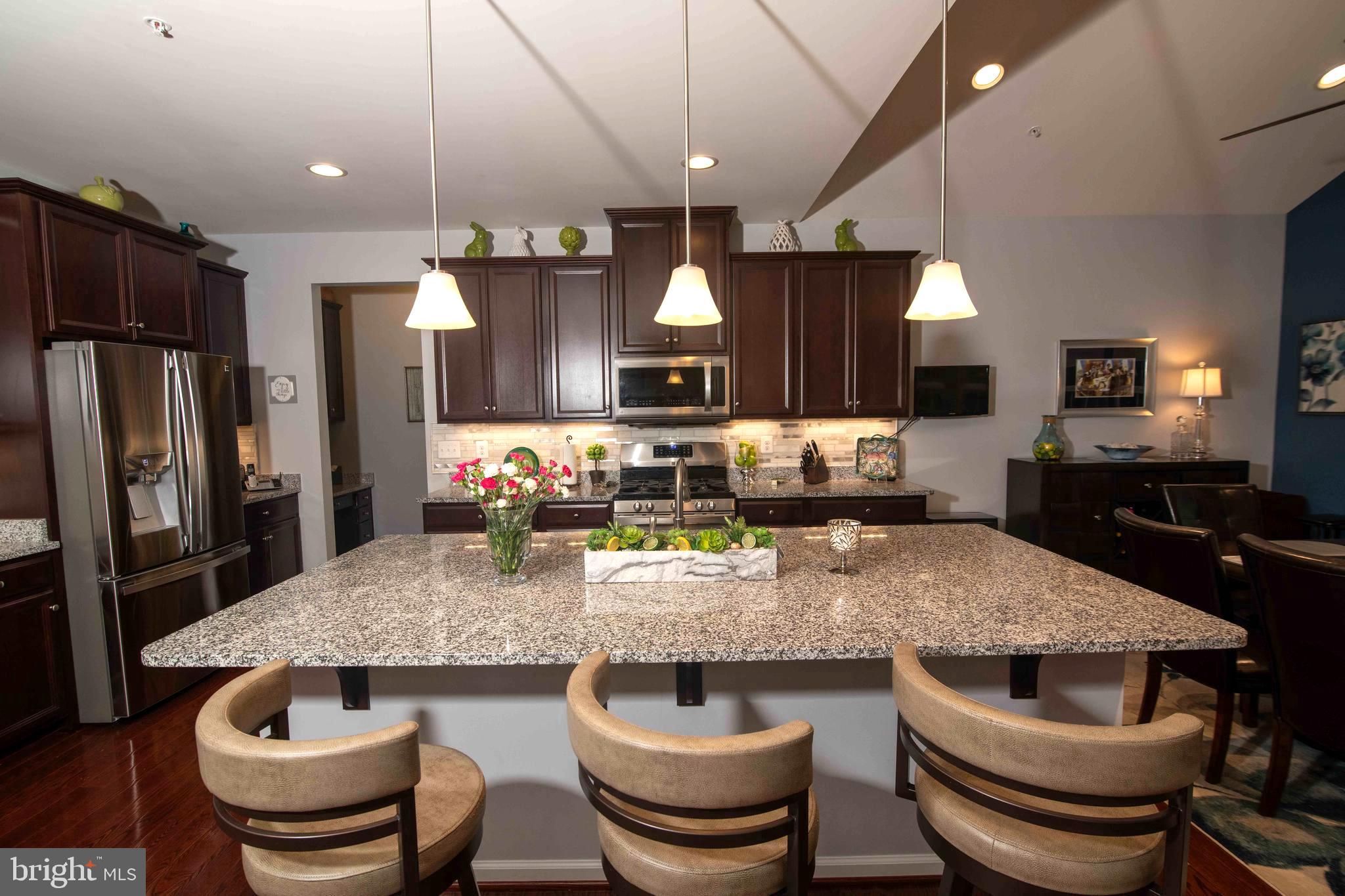 OAK CREEK CLUB - Residential