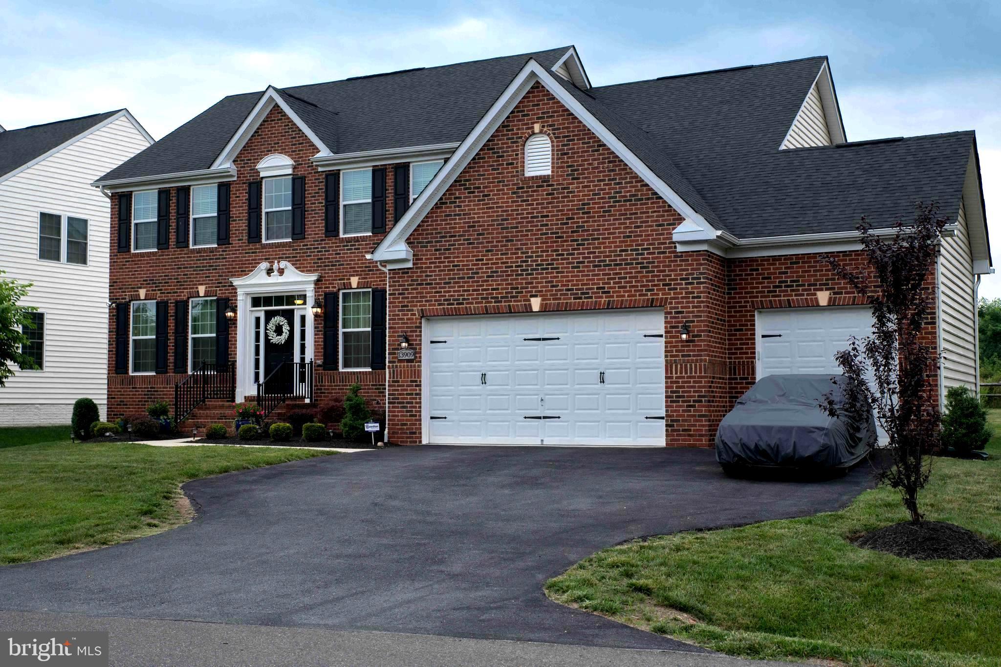 OAK CREEK CLUB - Residential