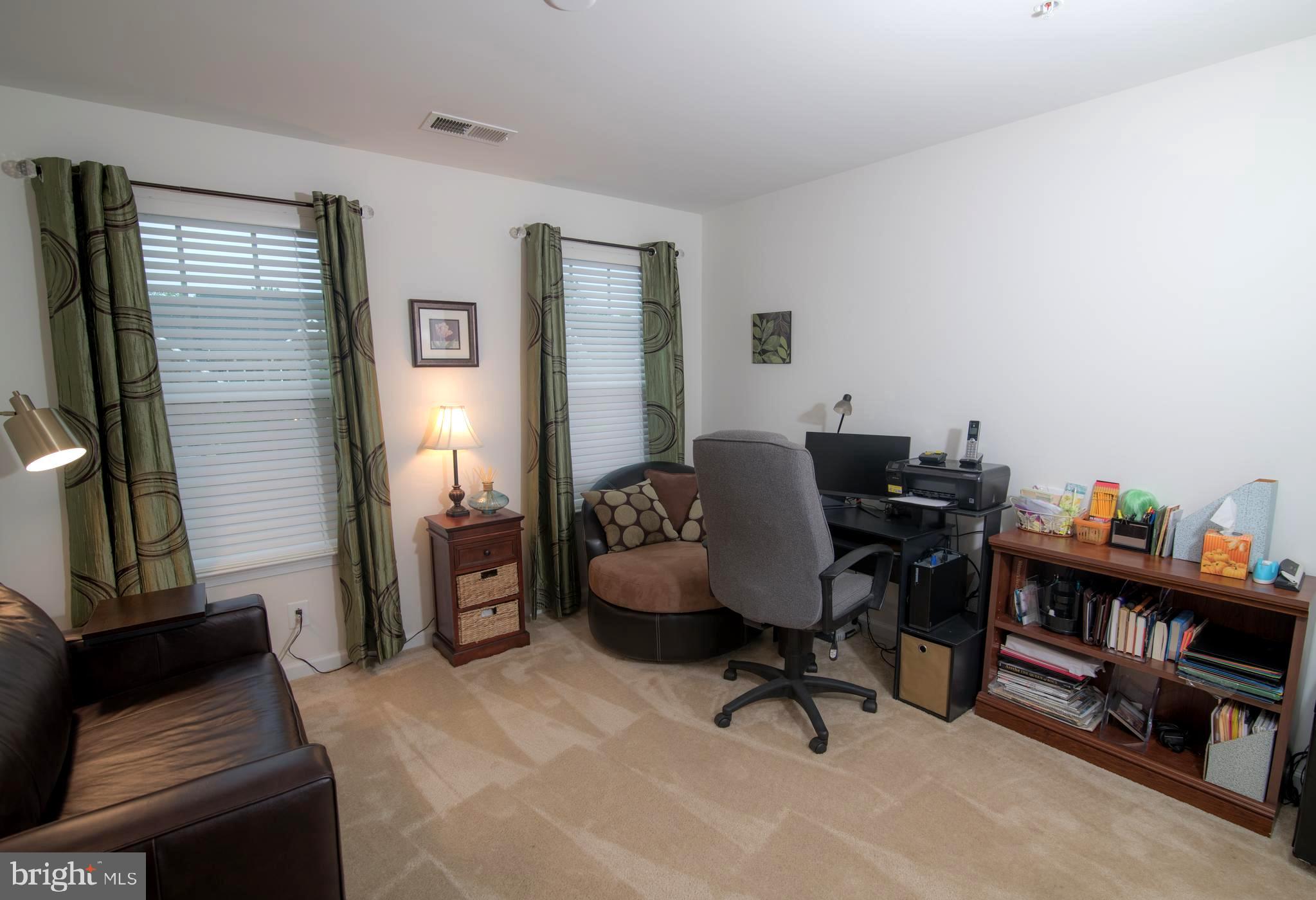 OAK CREEK CLUB - Residential