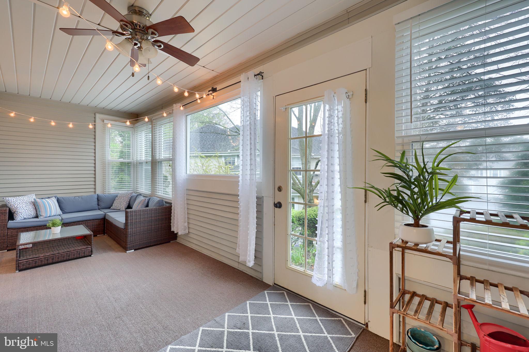 COUNTRY PLACE - Residential