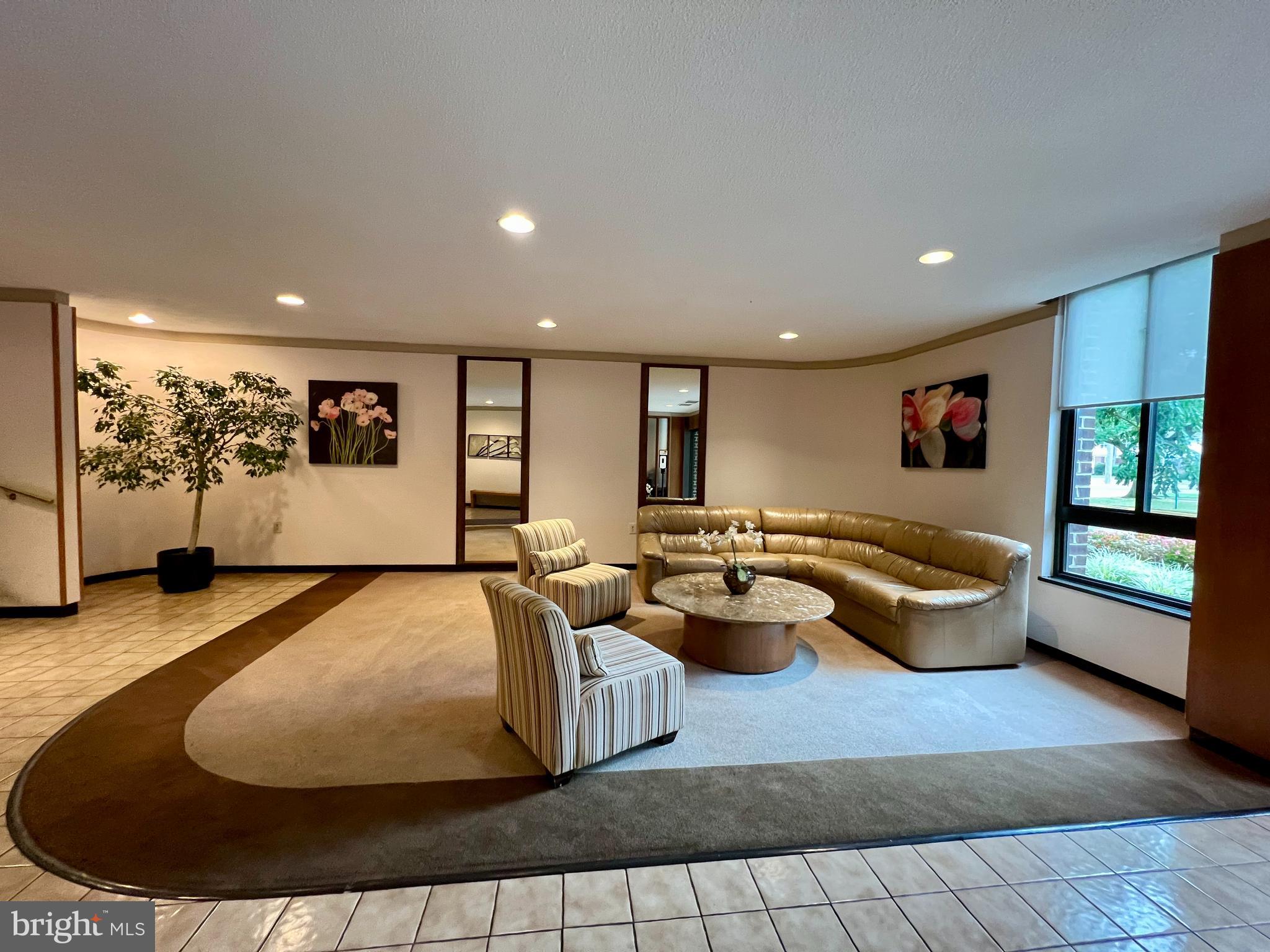 AMERICANA FINMARK - Residential