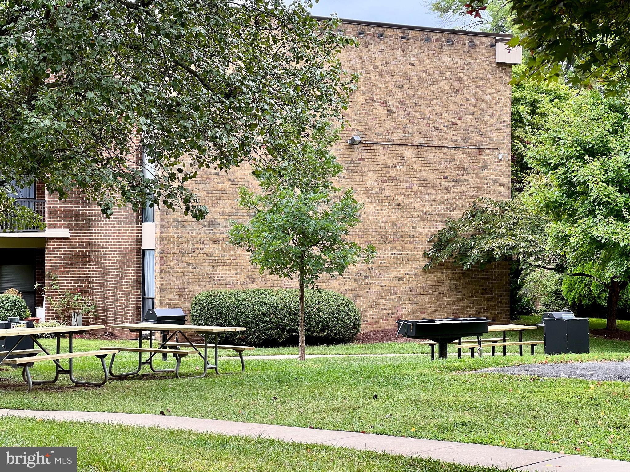 AMERICANA FINMARK - Residential