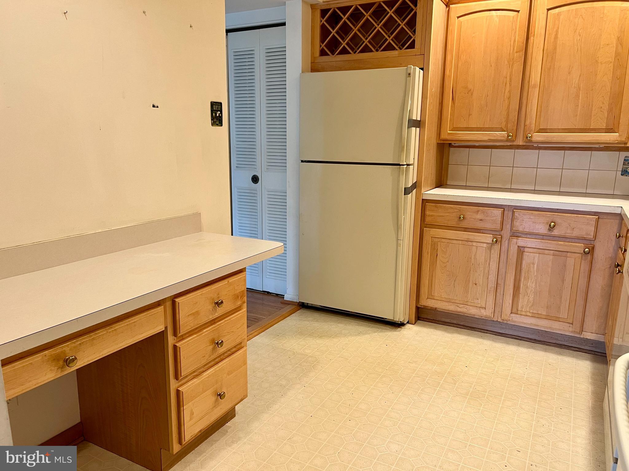 AMERICANA FINMARK - Residential