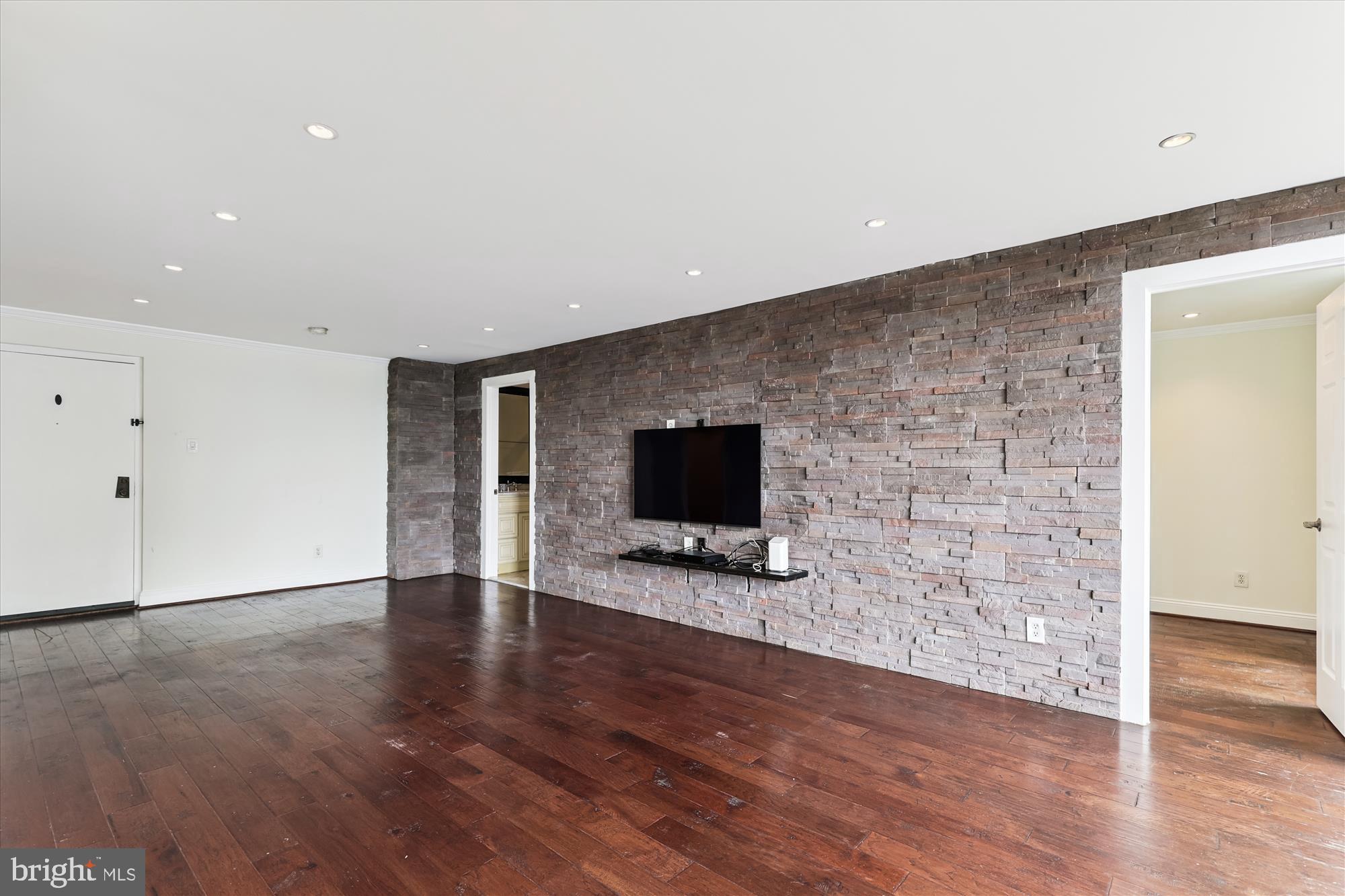 1510 12TH STREET N 403
