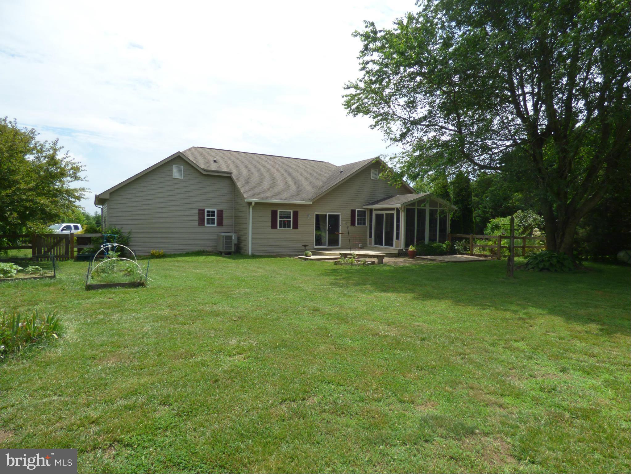 THE GROVE - Residential