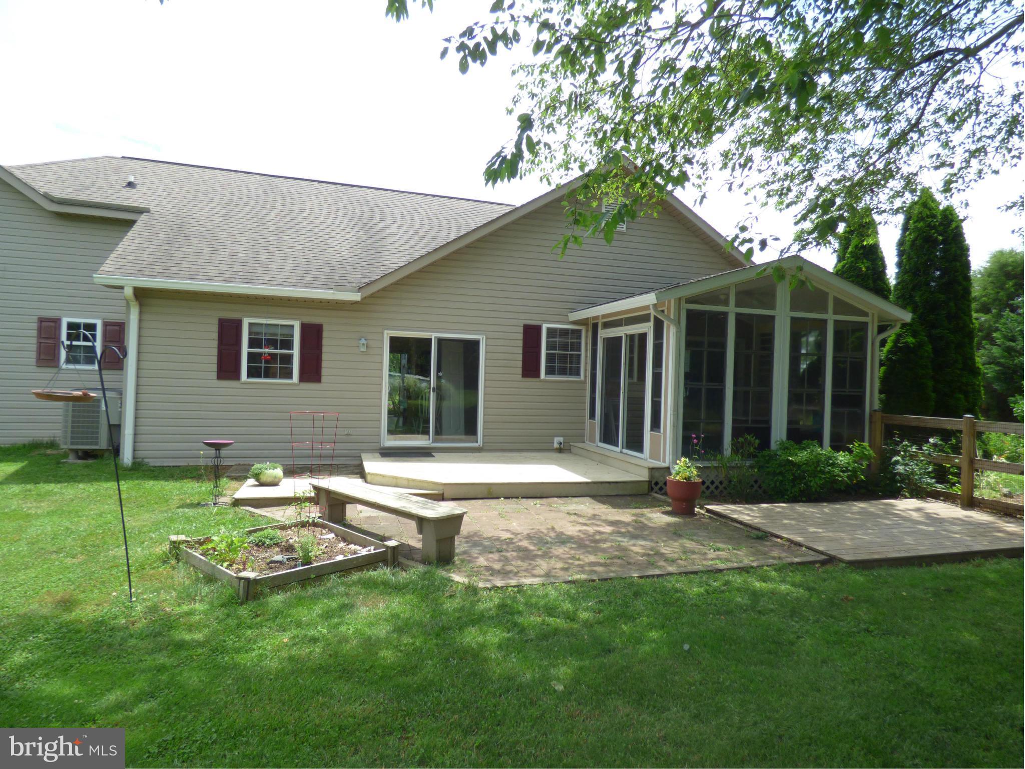 THE GROVE - Residential