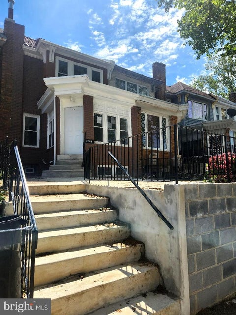 Townhouse For Sale - 6613 N 18th Street<br/> PHILADELPHIA, PA 19126