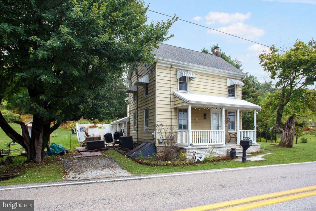 Photo of 6816 Kopp Road, SPRING GROVE, PA 17362 (MLS # PAYK2090996)