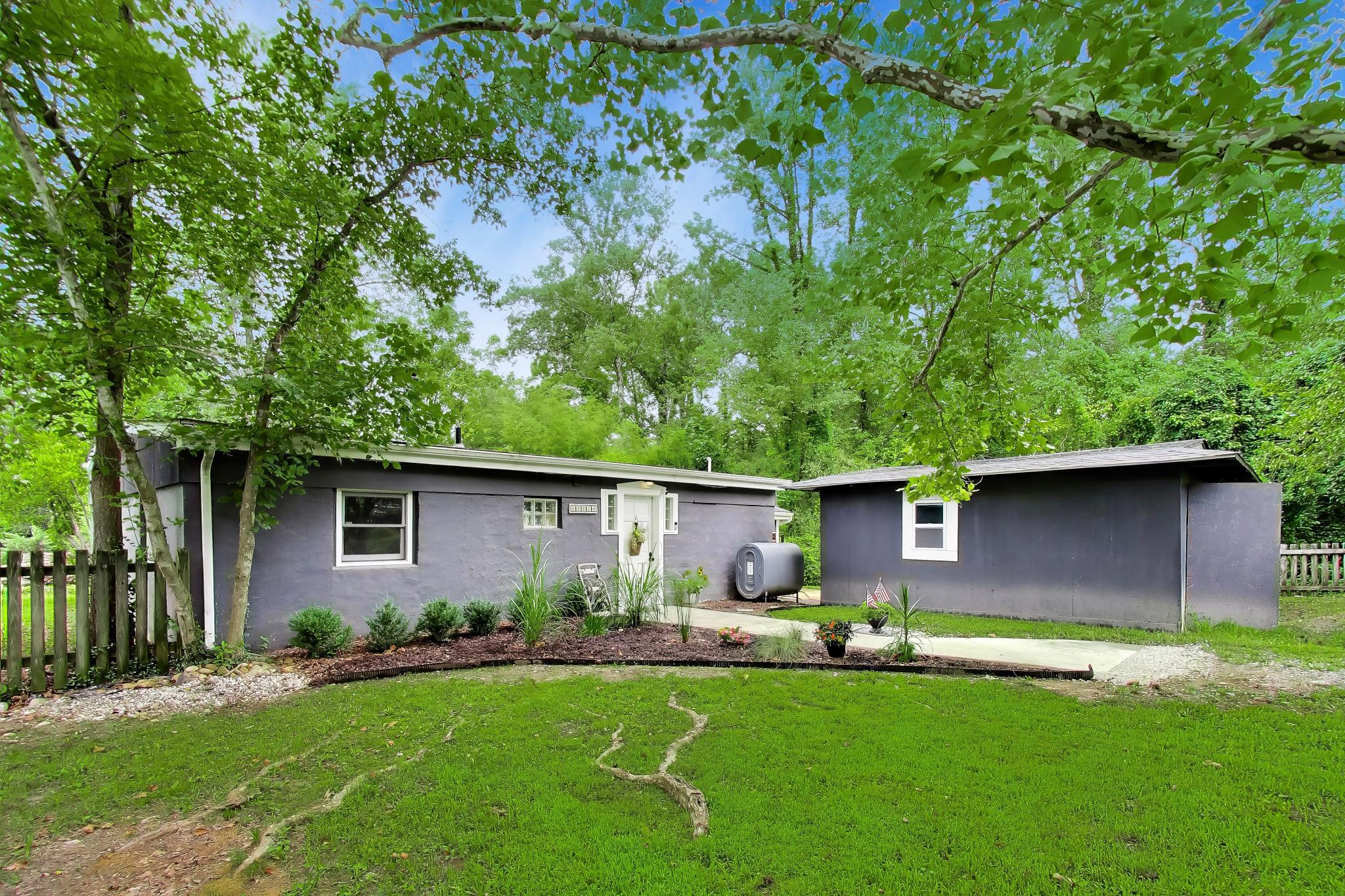13514 LIVINGSTON ROAD
