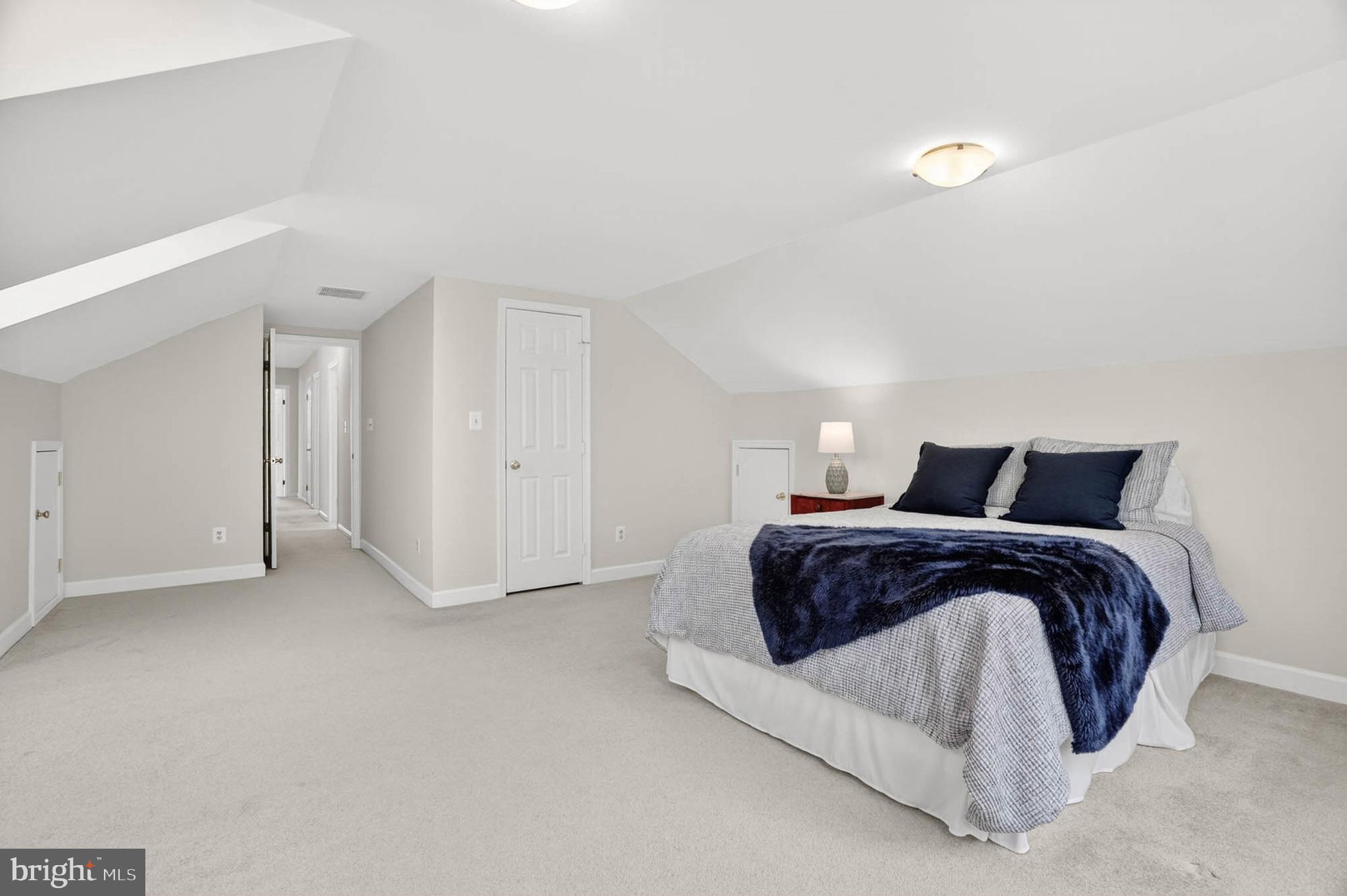 HALLOWELL - Residential