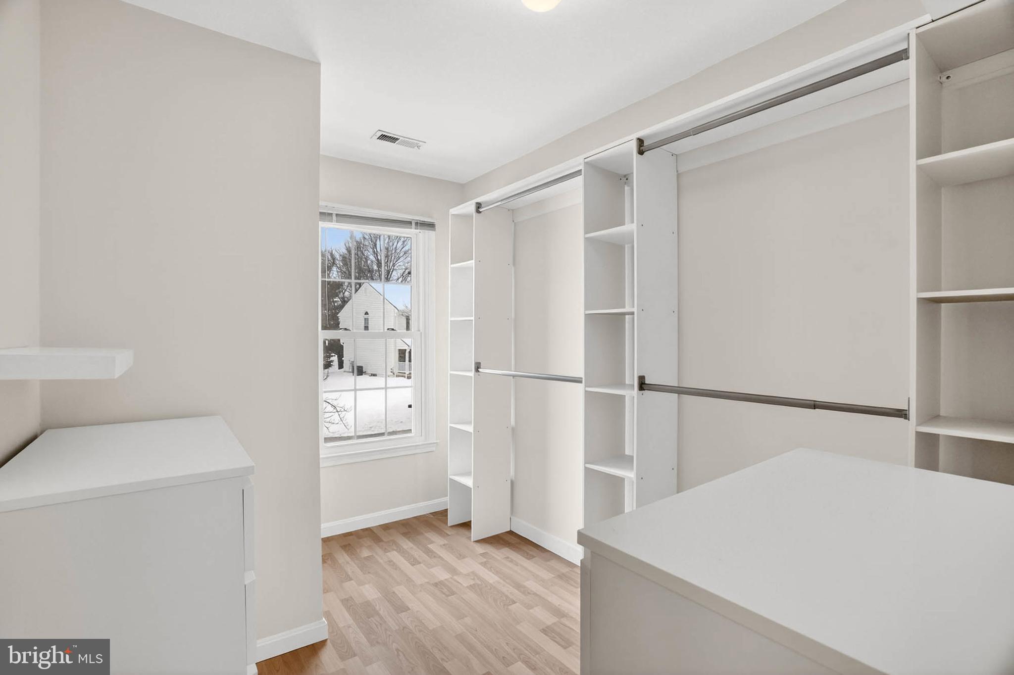 HALLOWELL - Residential