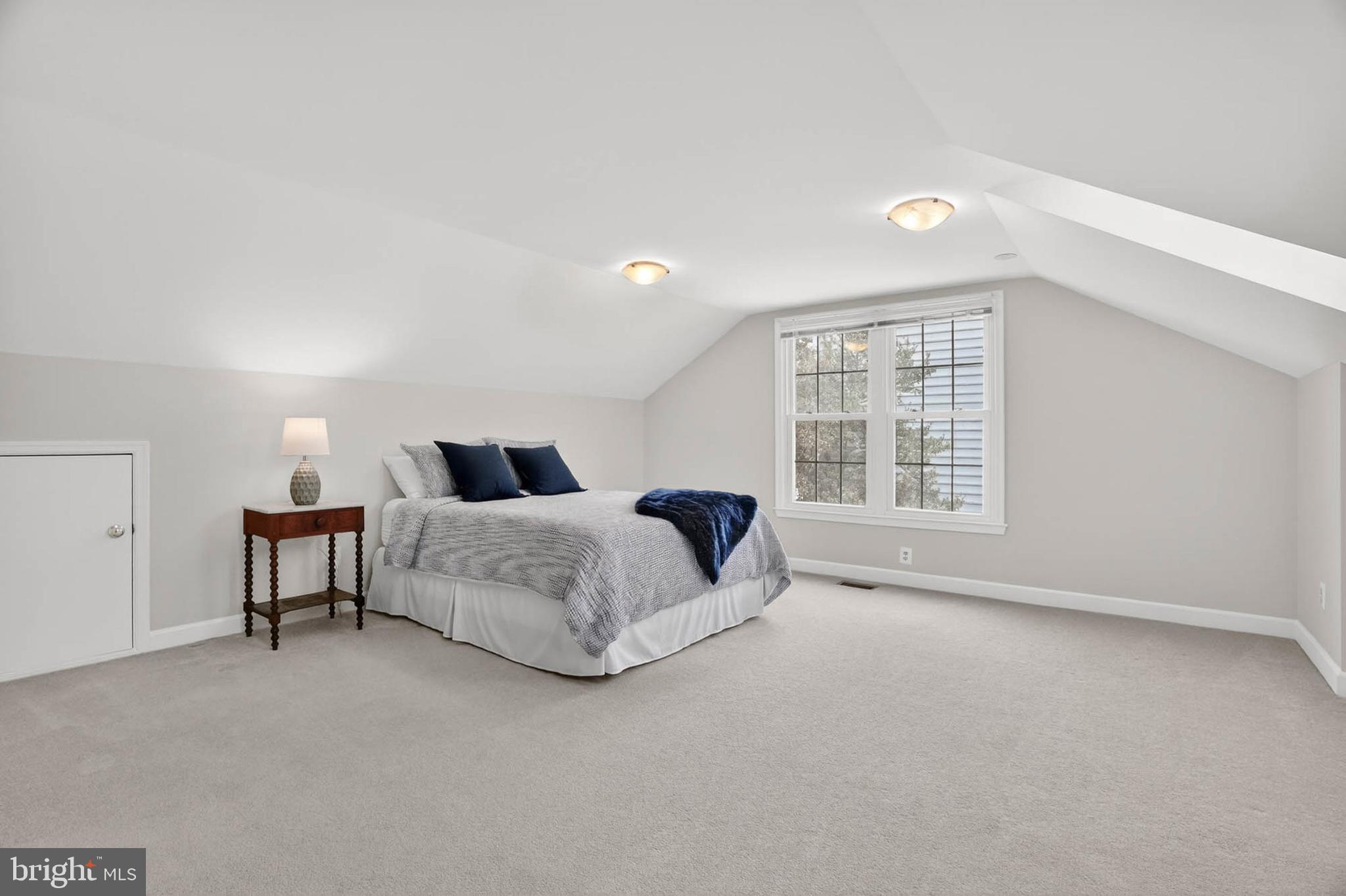 HALLOWELL - Residential