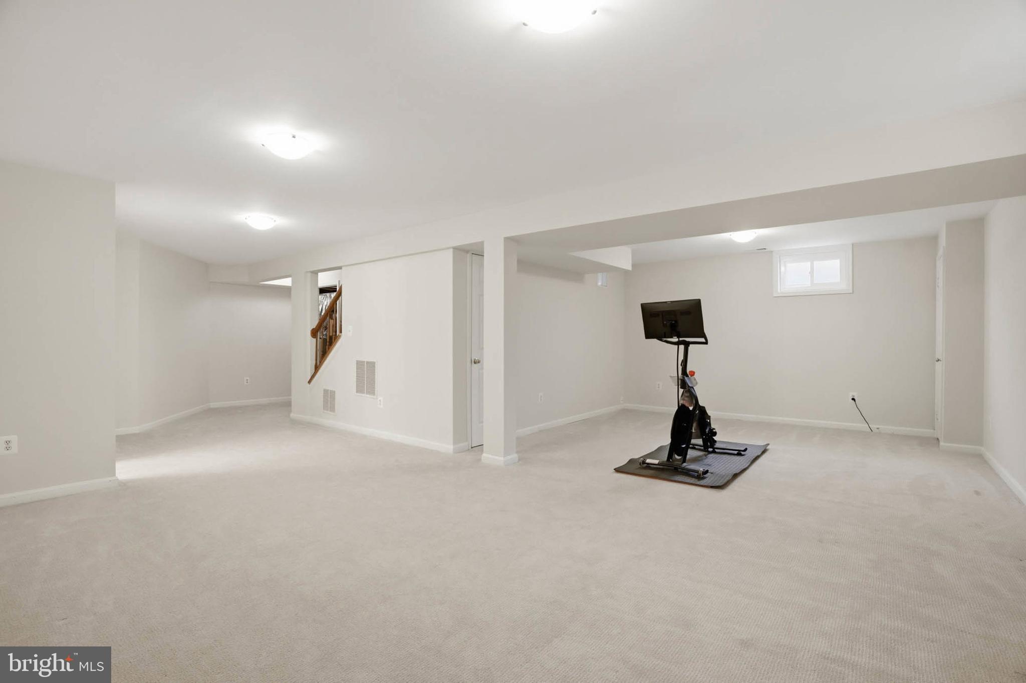 HALLOWELL - Residential